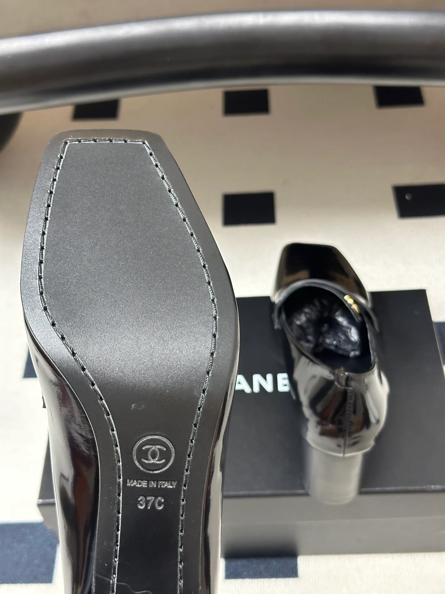 Women's Loafers And Moccasins CHANEL 18049688