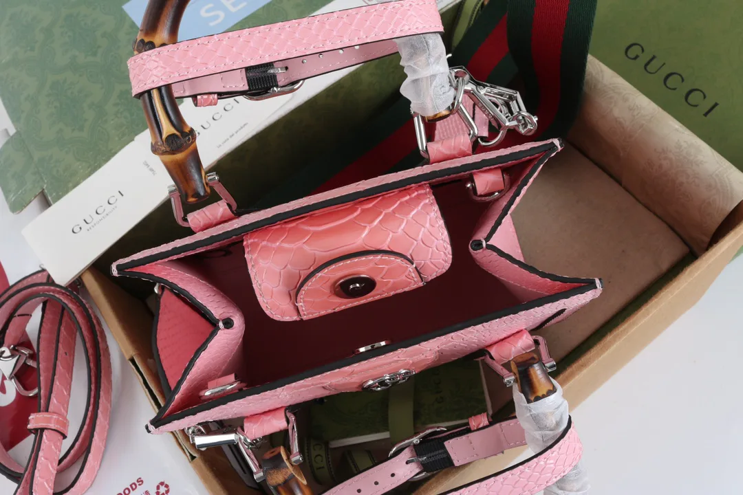 Women's Classic Handbags GUCCI 18065384