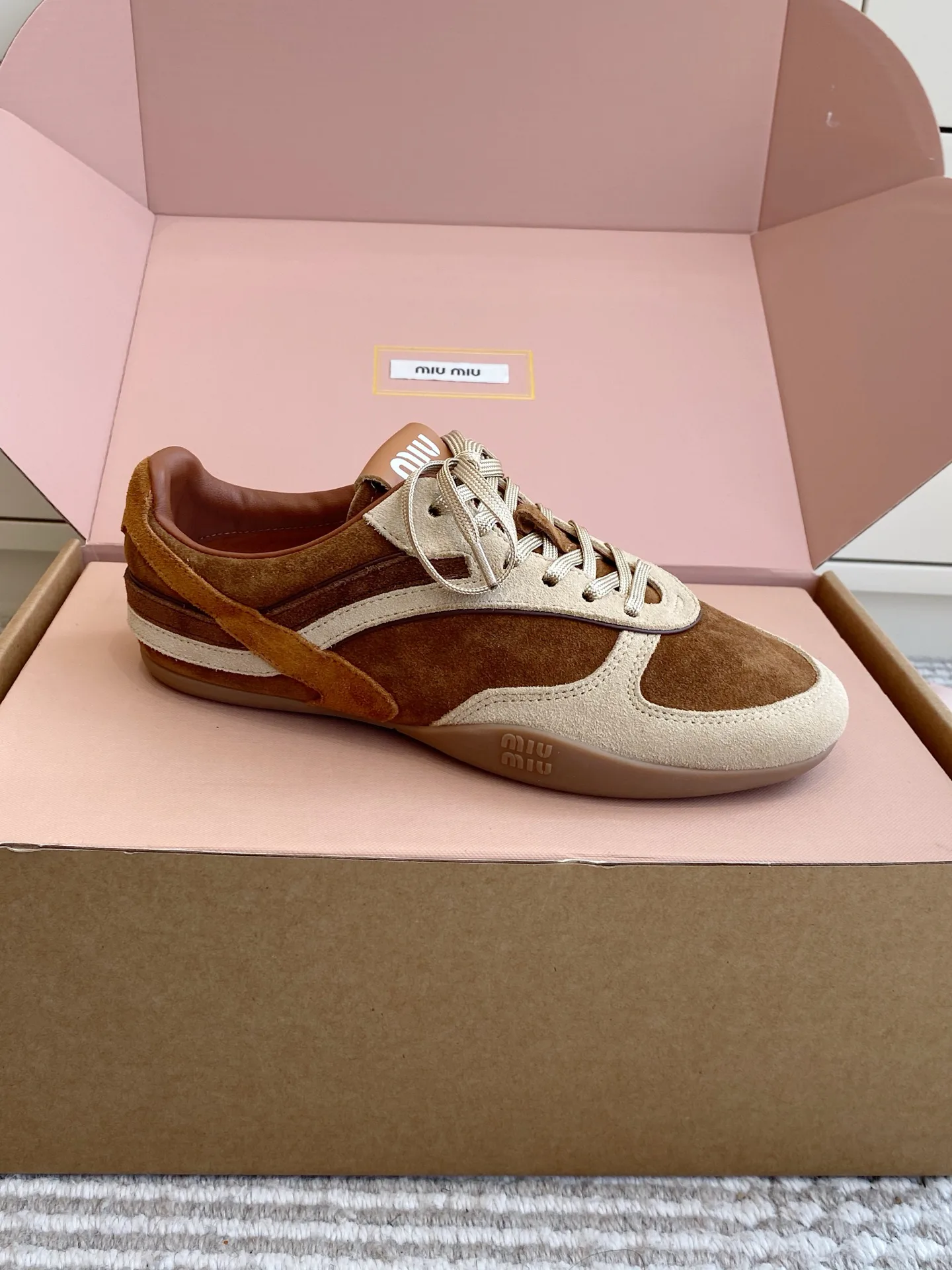 Women's Sneakers MIU MIU 18261274