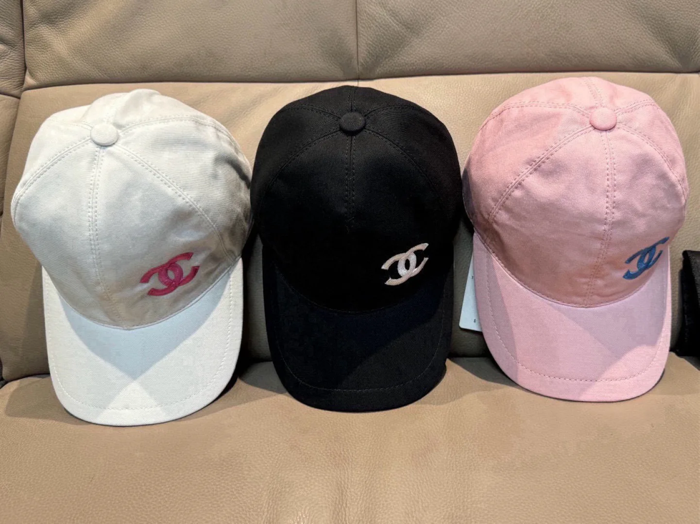 Hats CHANEL 17604829