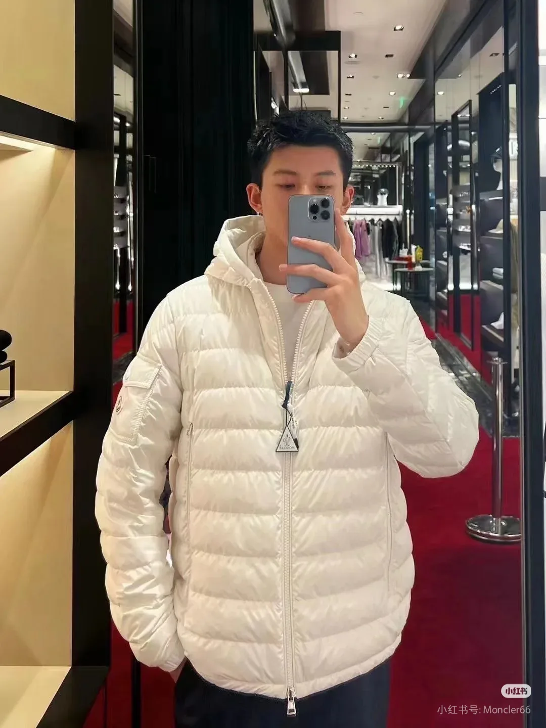 Men's Jackets And Down Jackets MONCLER 18044454