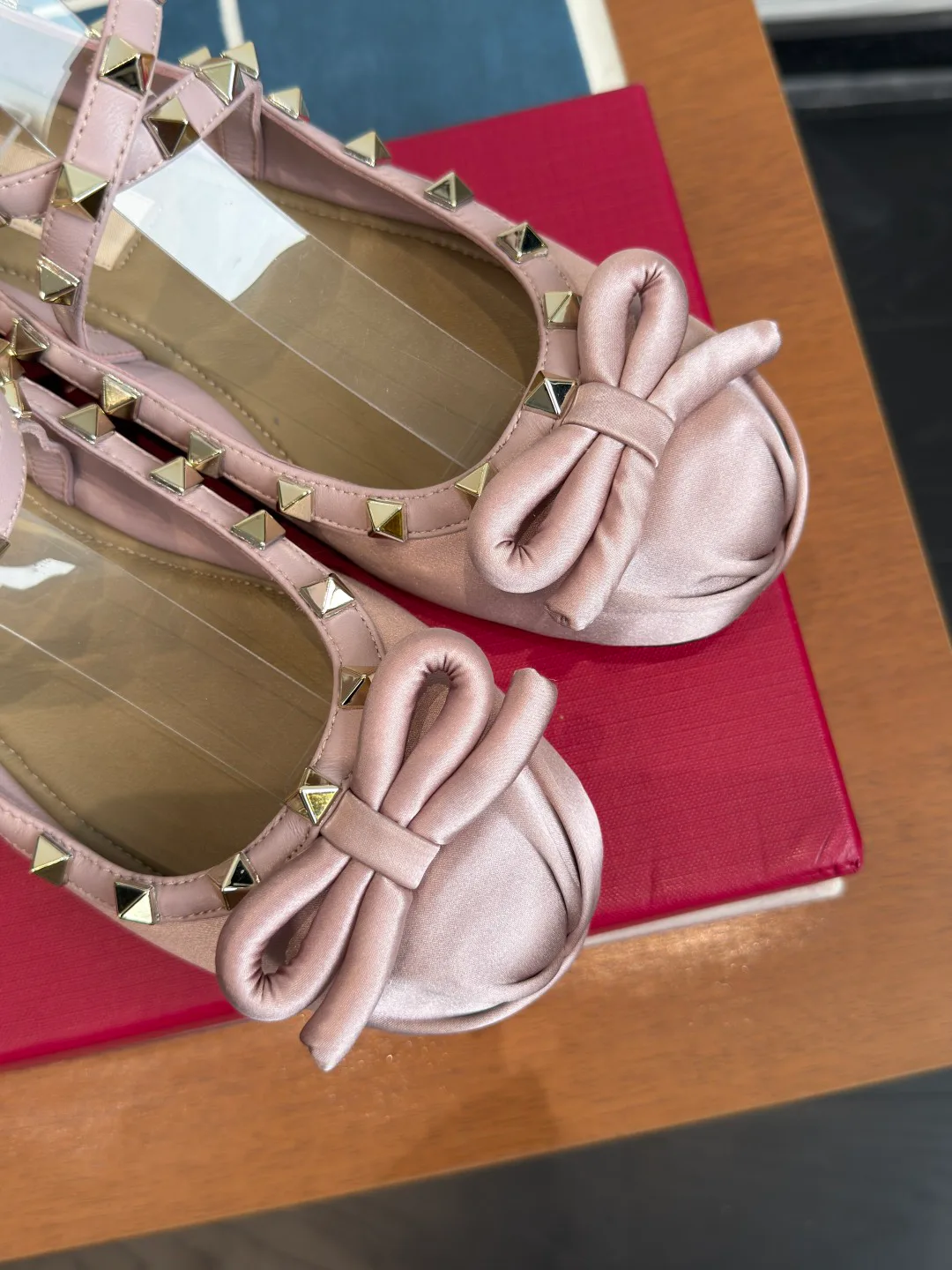 Women's Ballet Flats VALENTINO 18125369