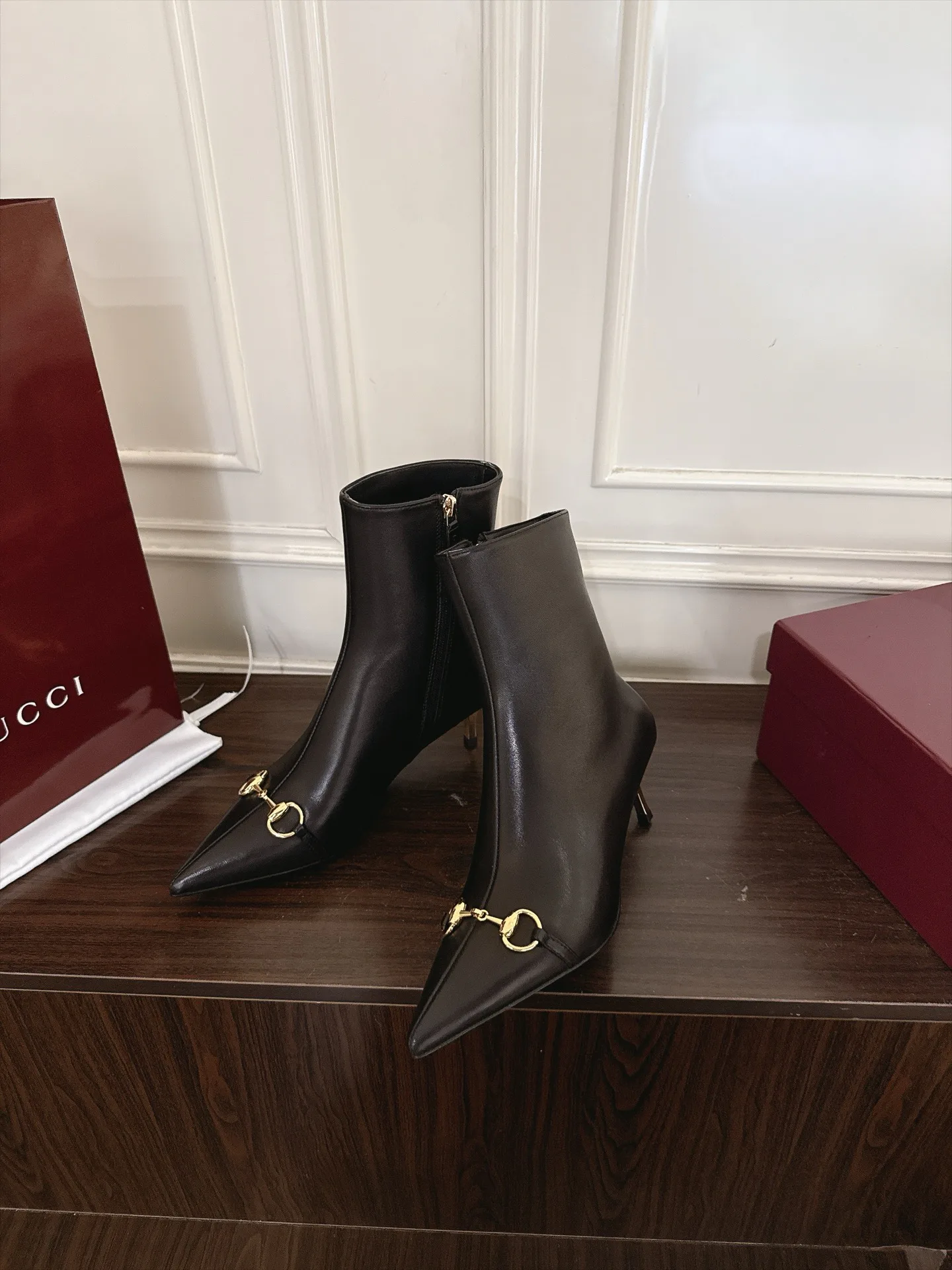 Women's Booties GUCCI 18143123
