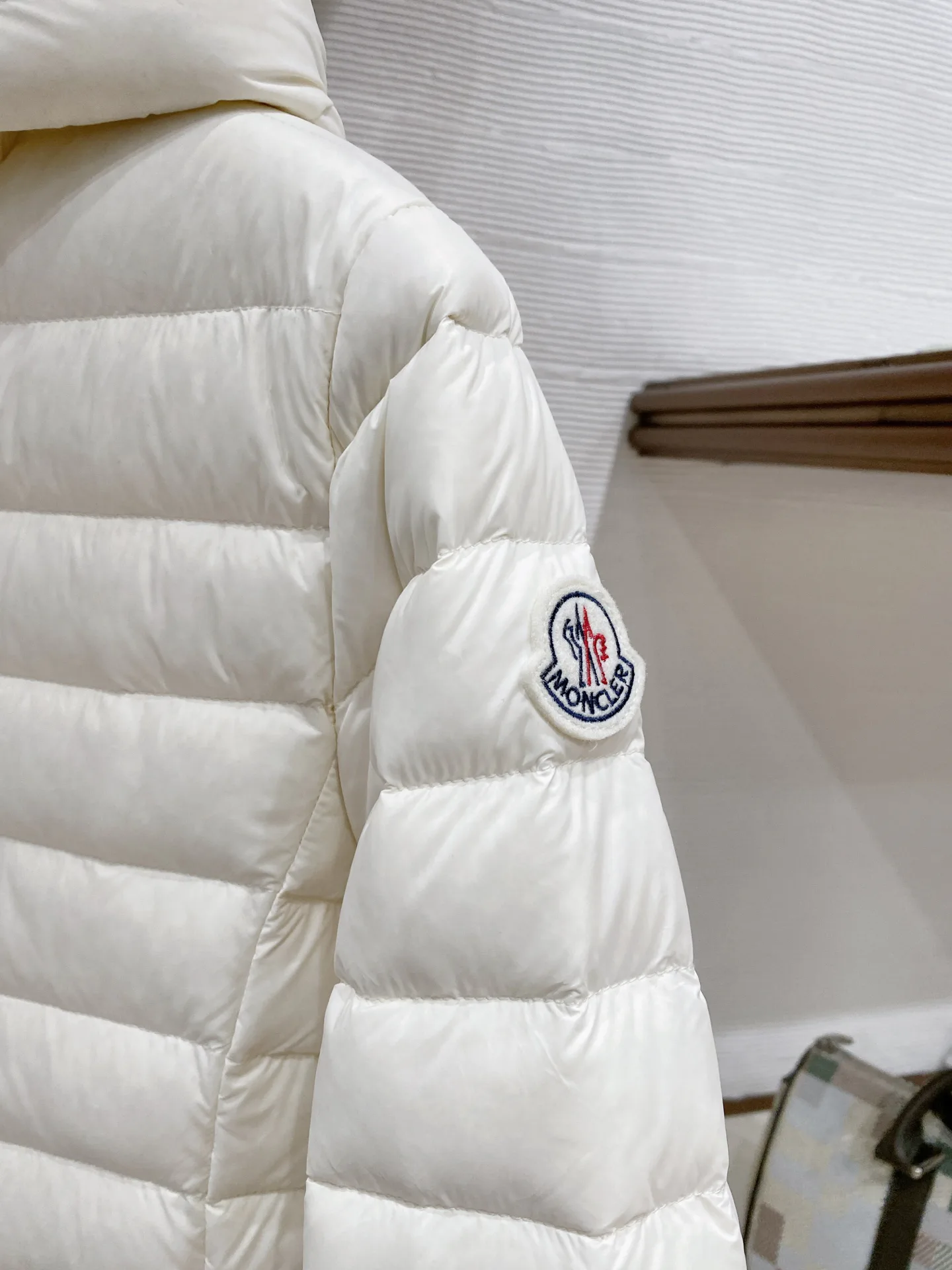 Women's Jackets And Down Jackets MONCLER 17632181