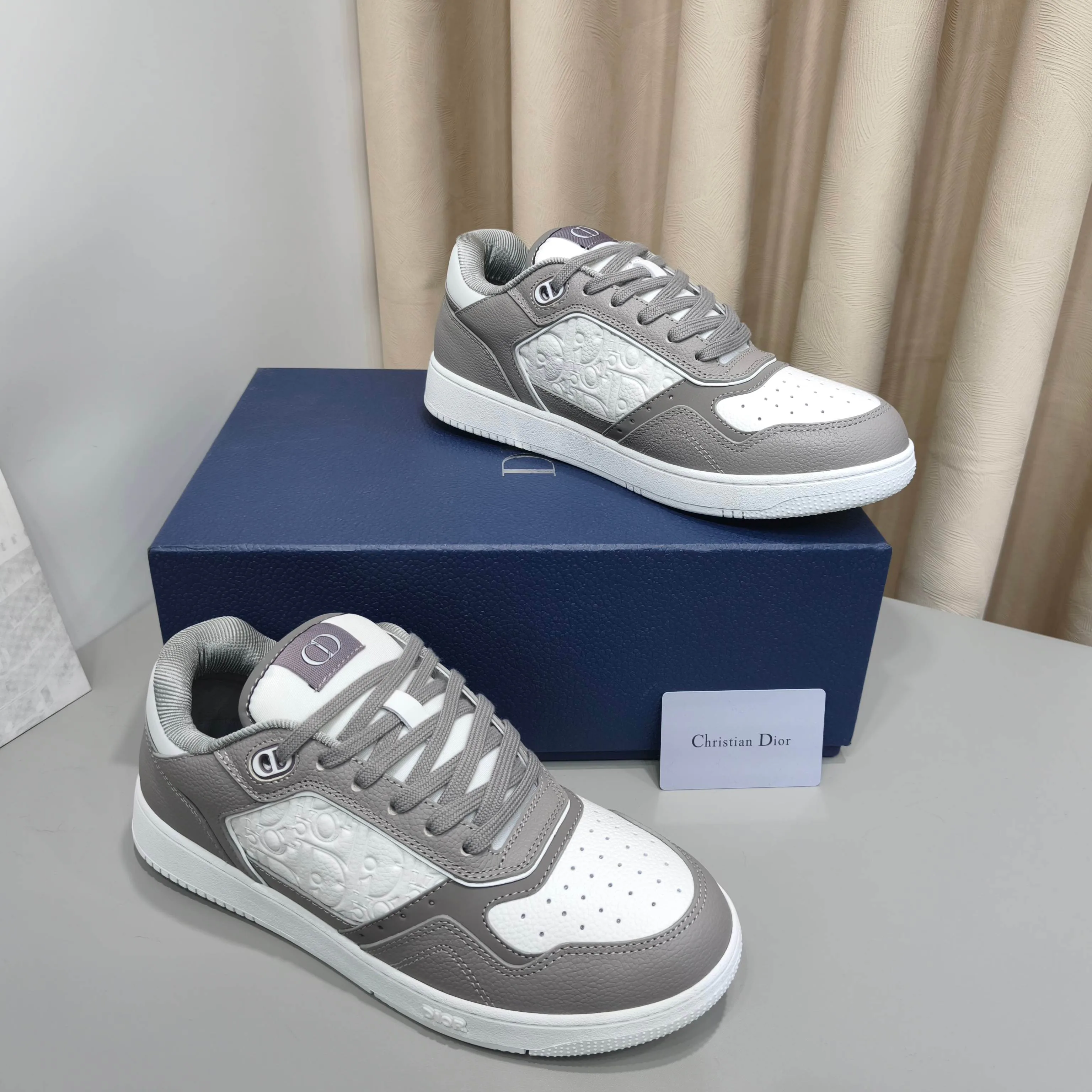 Women's Sneakers CHRISTIAN DIOR 17988875
