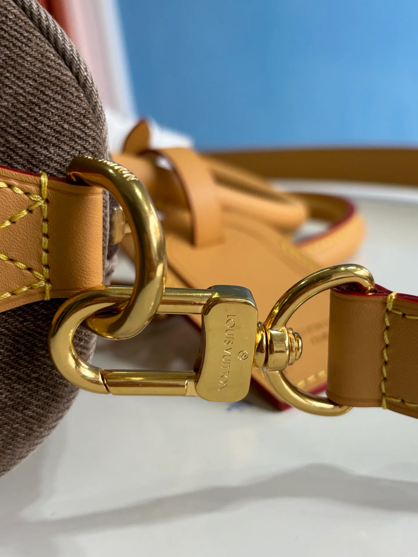 Women's Classic Handbags LOUIS VUITTON 17801282