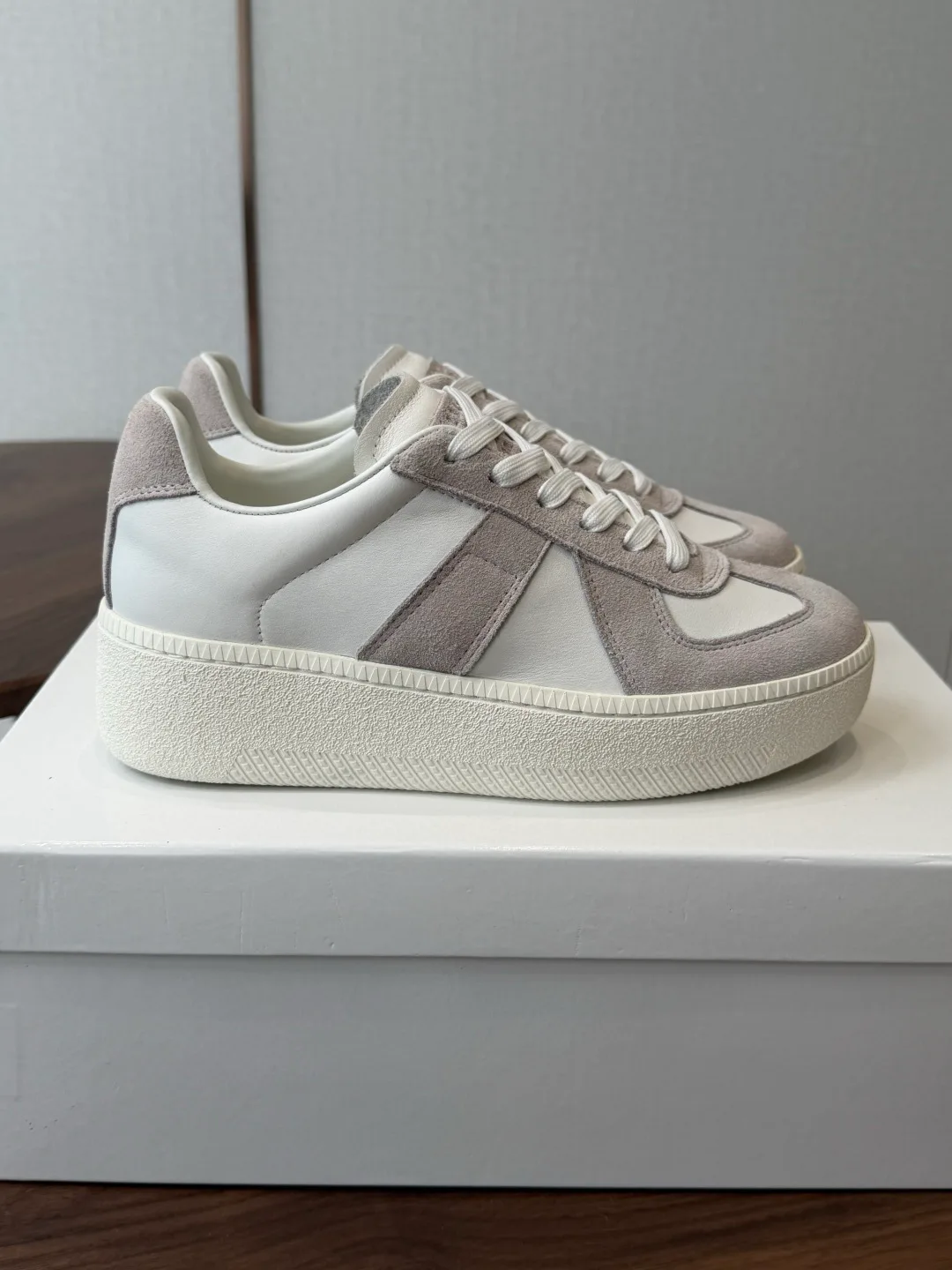 Women's Sneakers MAISON MARGIELA 16929925