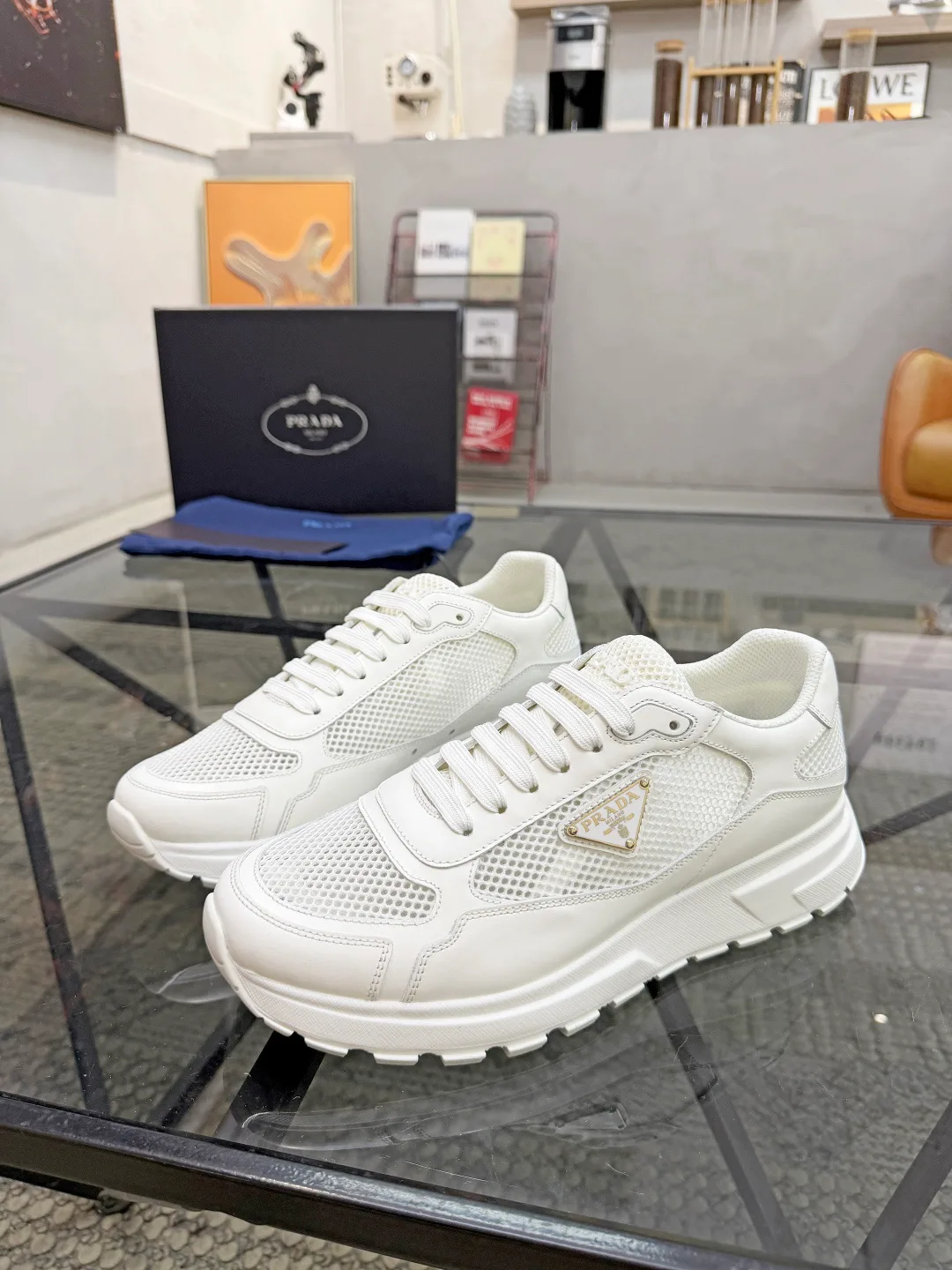 Men's Sneakers PRADA 18346374
