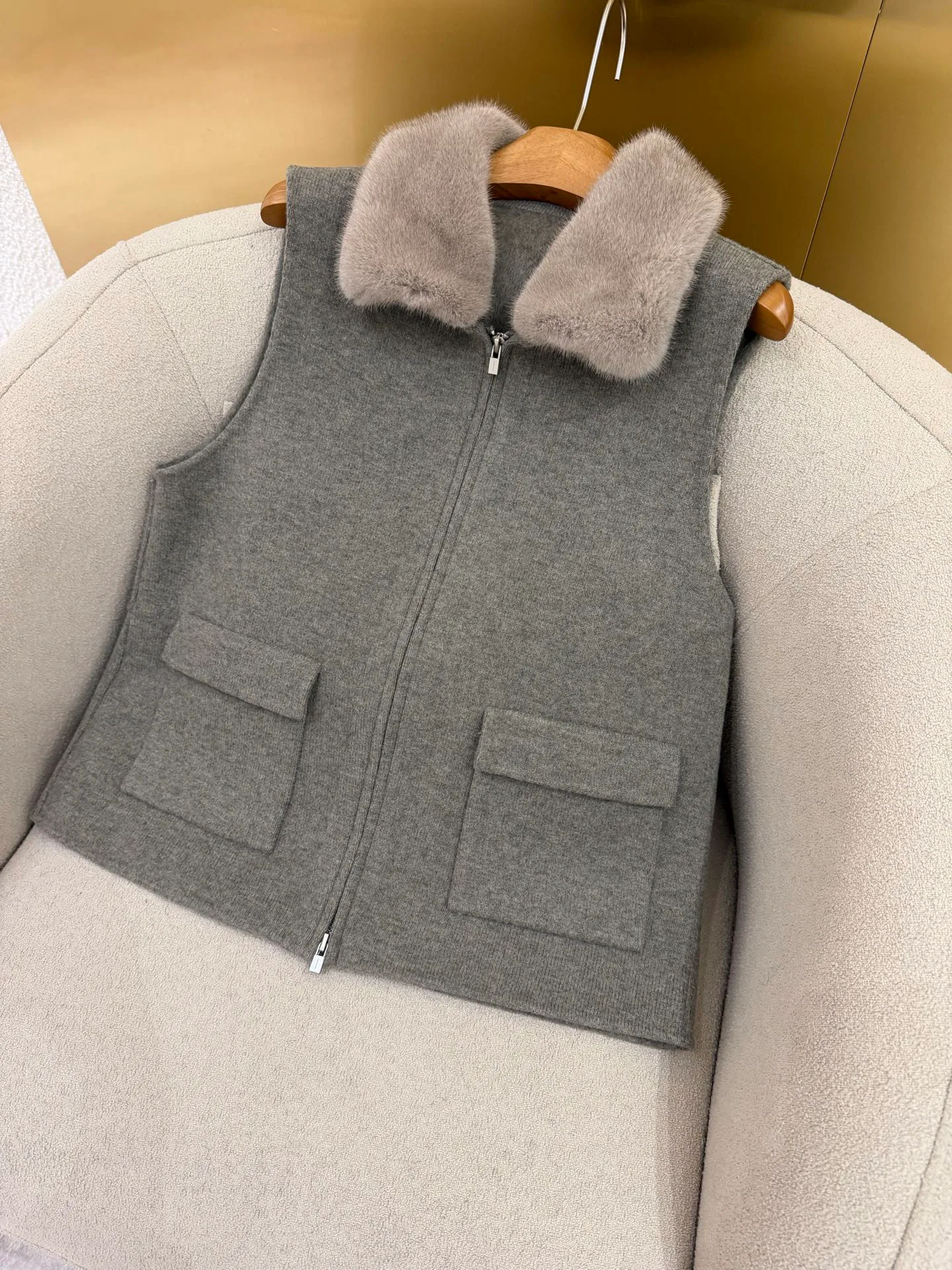 Women's Vests LORO PIANA 18513129