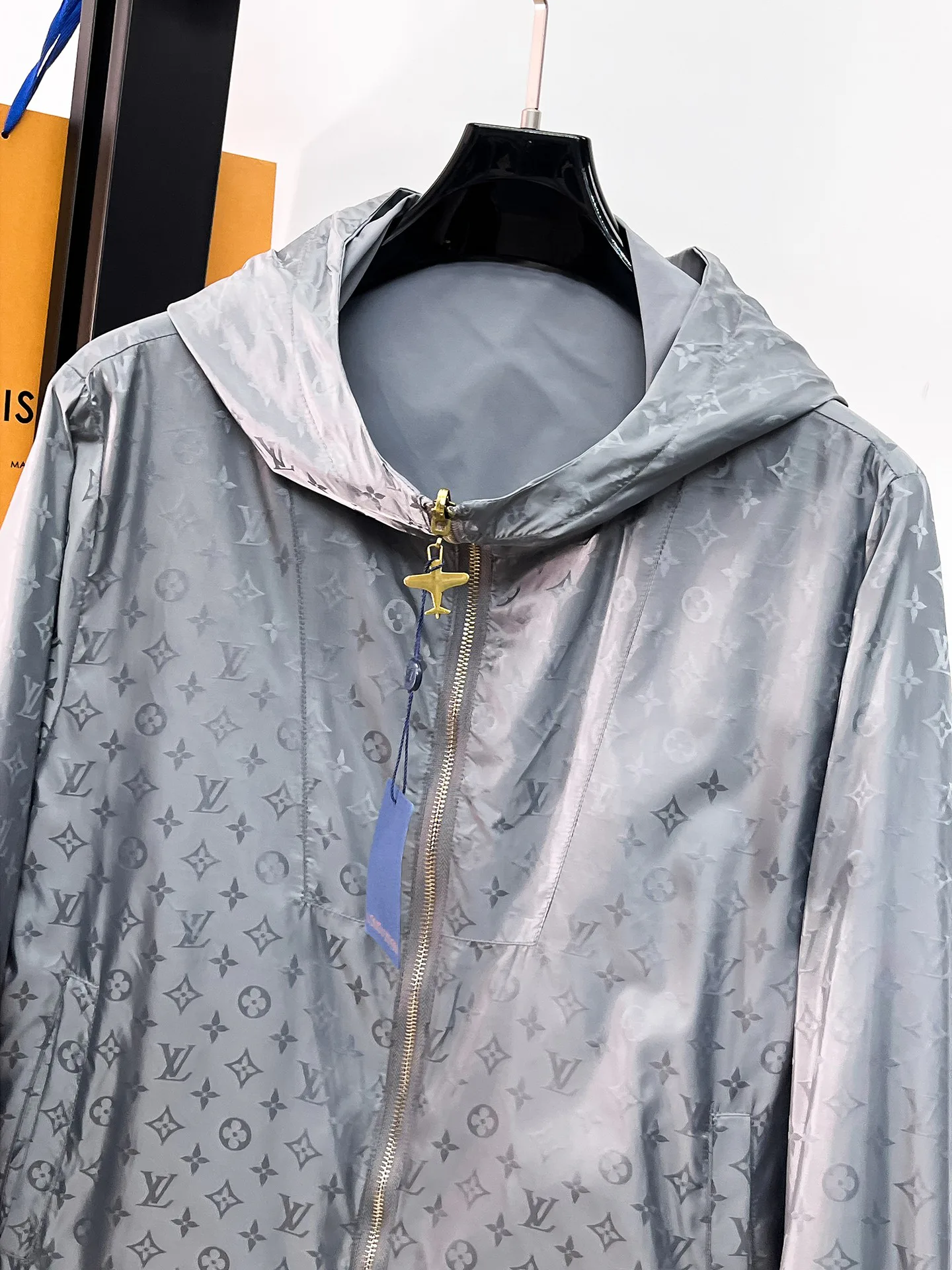 Men's Jackets And Down Jackets LOUIS VUITTON 17966712