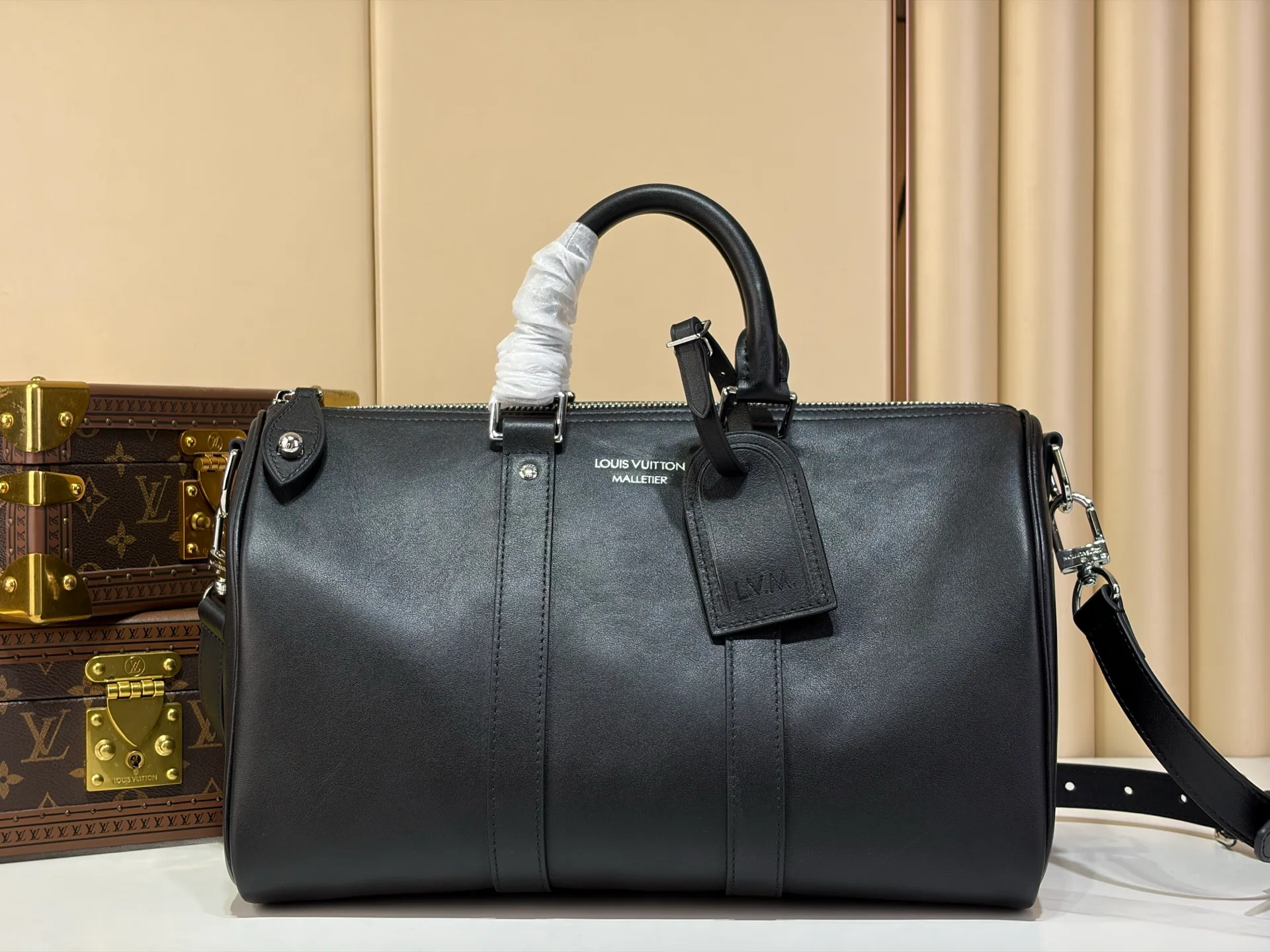 Women's Classic Handbags LOUIS VUITTON 19582487