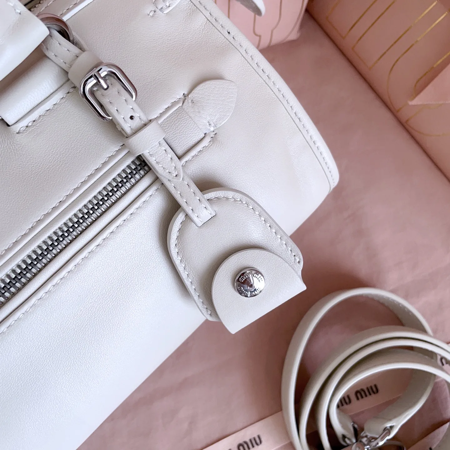 Women's Classic Handbags MIU MIU 18004749
