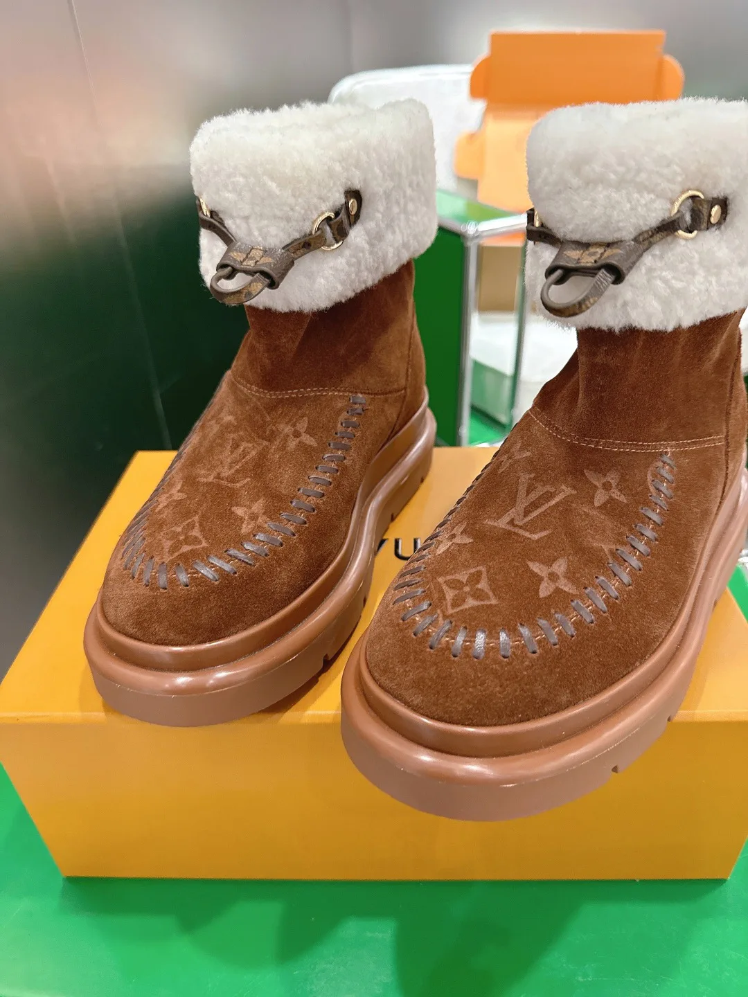 Women's Ugg Boots LOUIS VUITTON 18152826