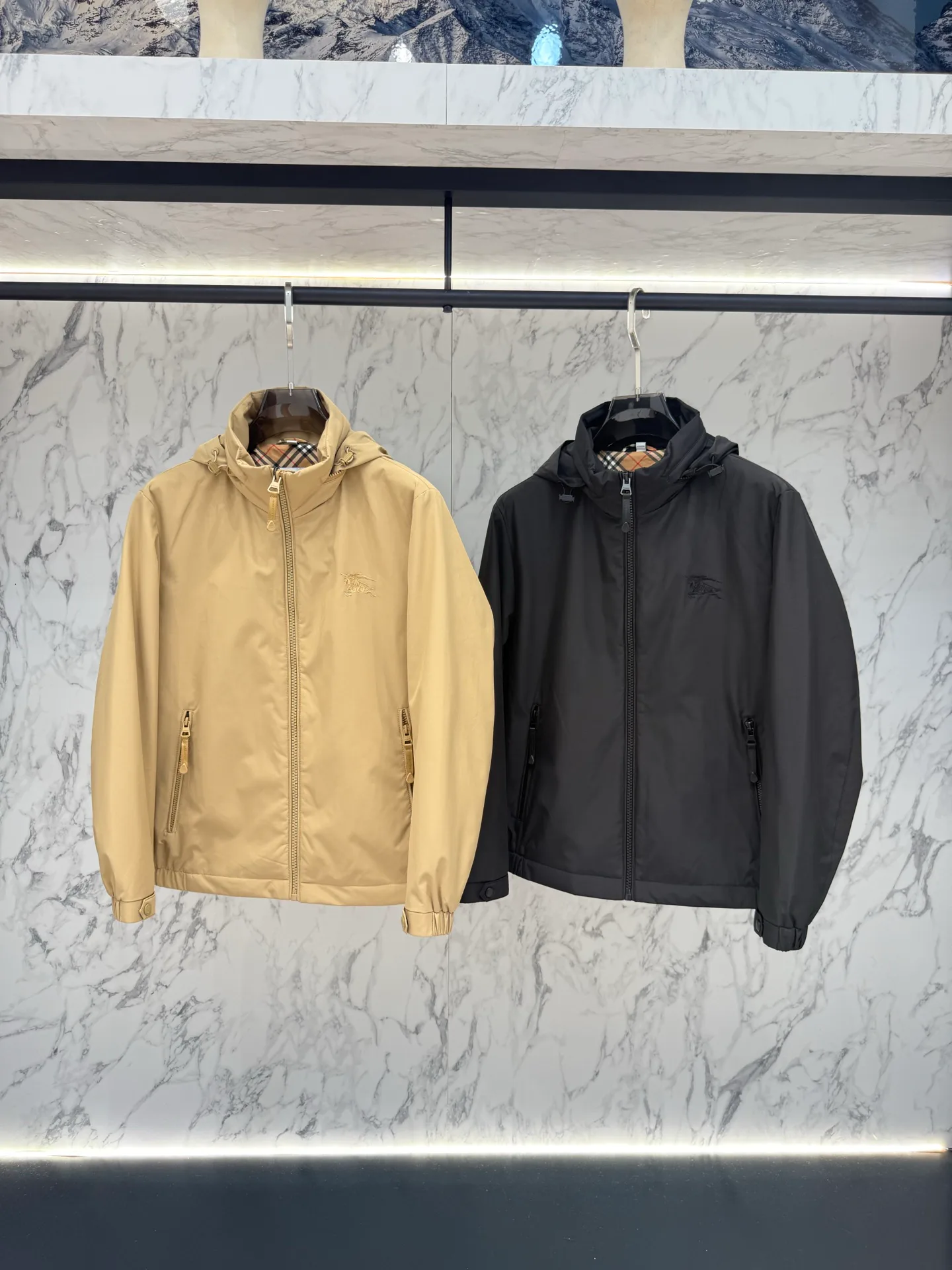 Men's Jackets And Down Jackets BURBERRY 17834561
