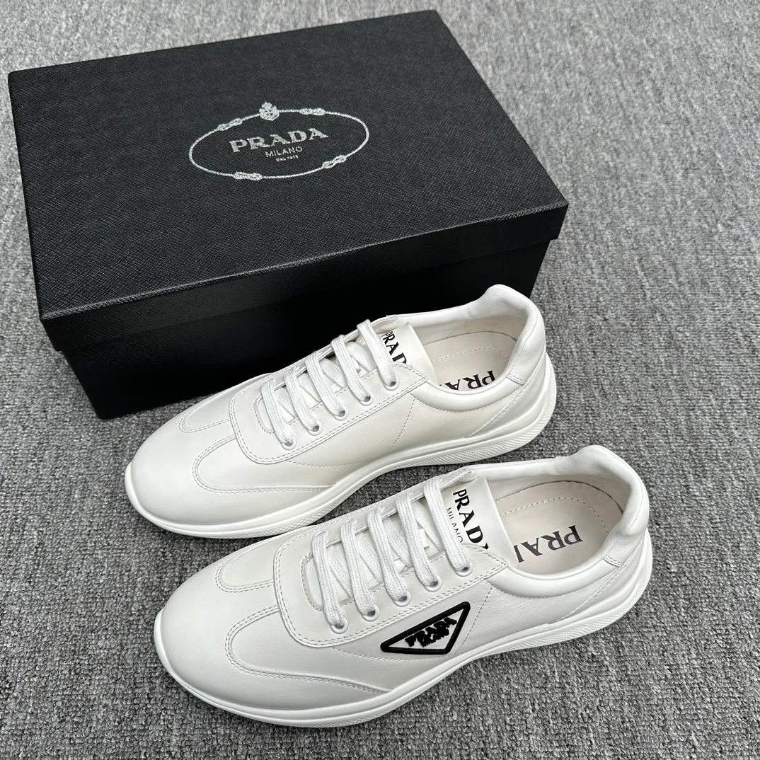 Men's Sneakers PRADA 18076360