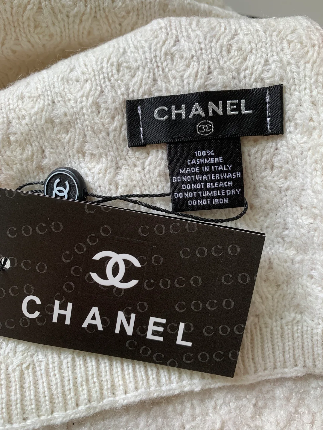 Шарфы Chanel 18555805