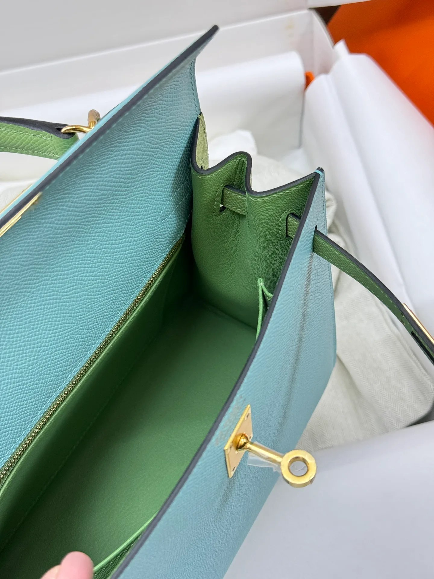 Women's Classic Handbags HERMES 18454949
