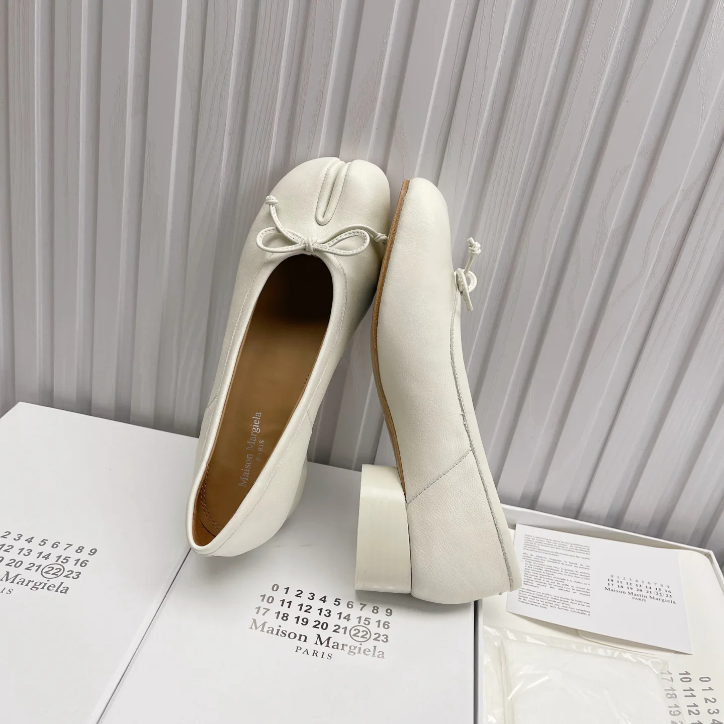 Women's Ballet Flats MAISON MARGIELA 18104497