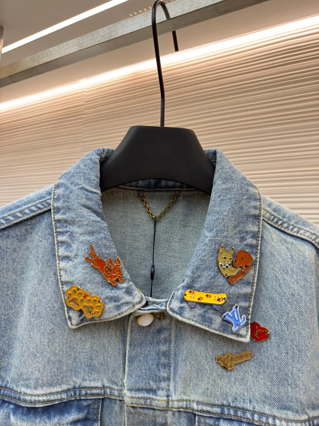 Men's Jackets And Down Jackets LOUIS VUITTON 18461168