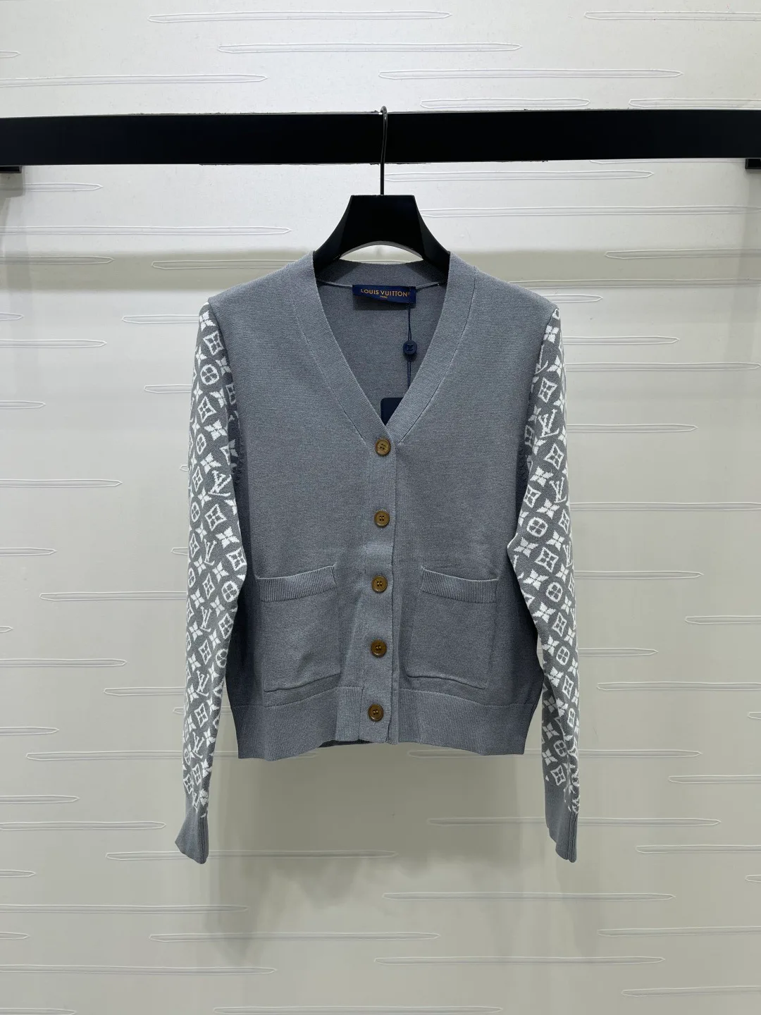 Women's Jumpers And Sweaters LOUIS VUITTON 18140977