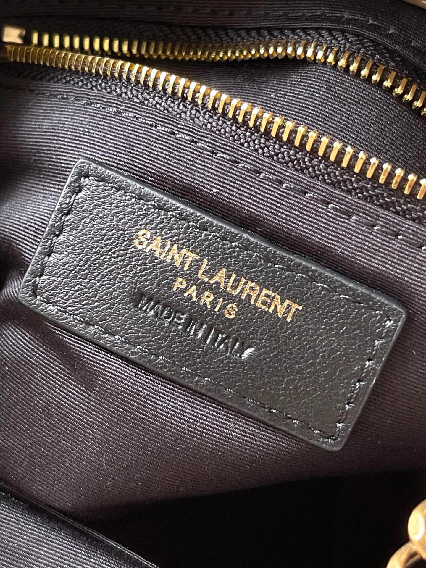 Классические Сумки Женские Saint Laurent 18610990