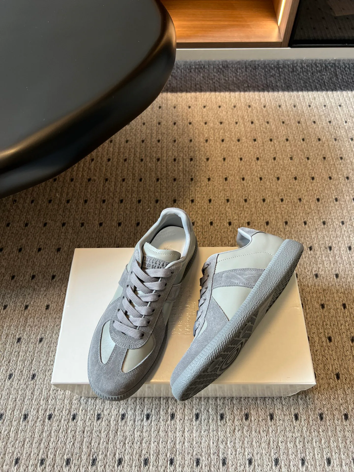 Women's Sneakers MAISON MARGIELA 17419550