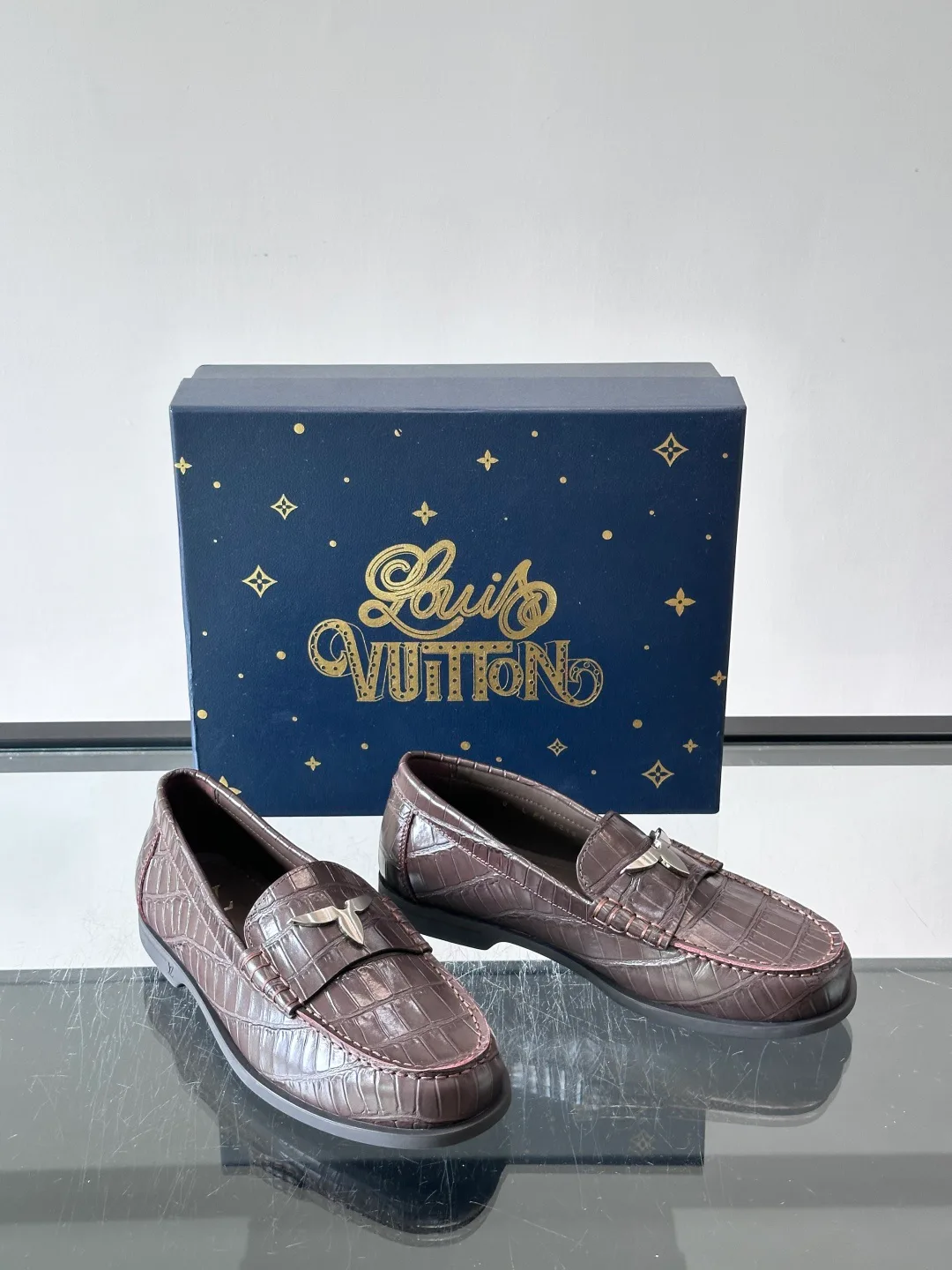 Men's Loafers And Dress Shoes LOUIS VUITTON 18118564