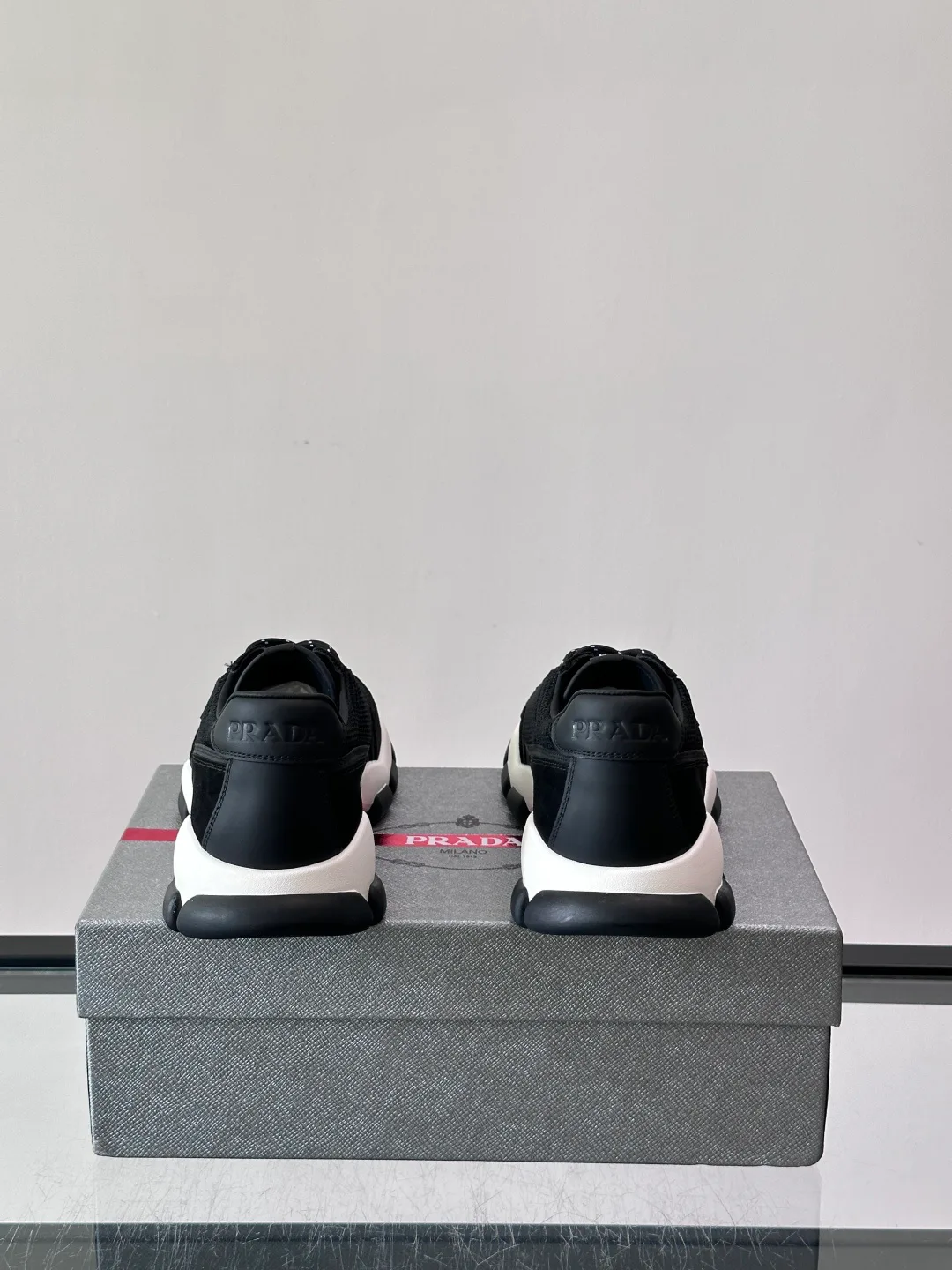 Men's Sneakers PRADA 18102779