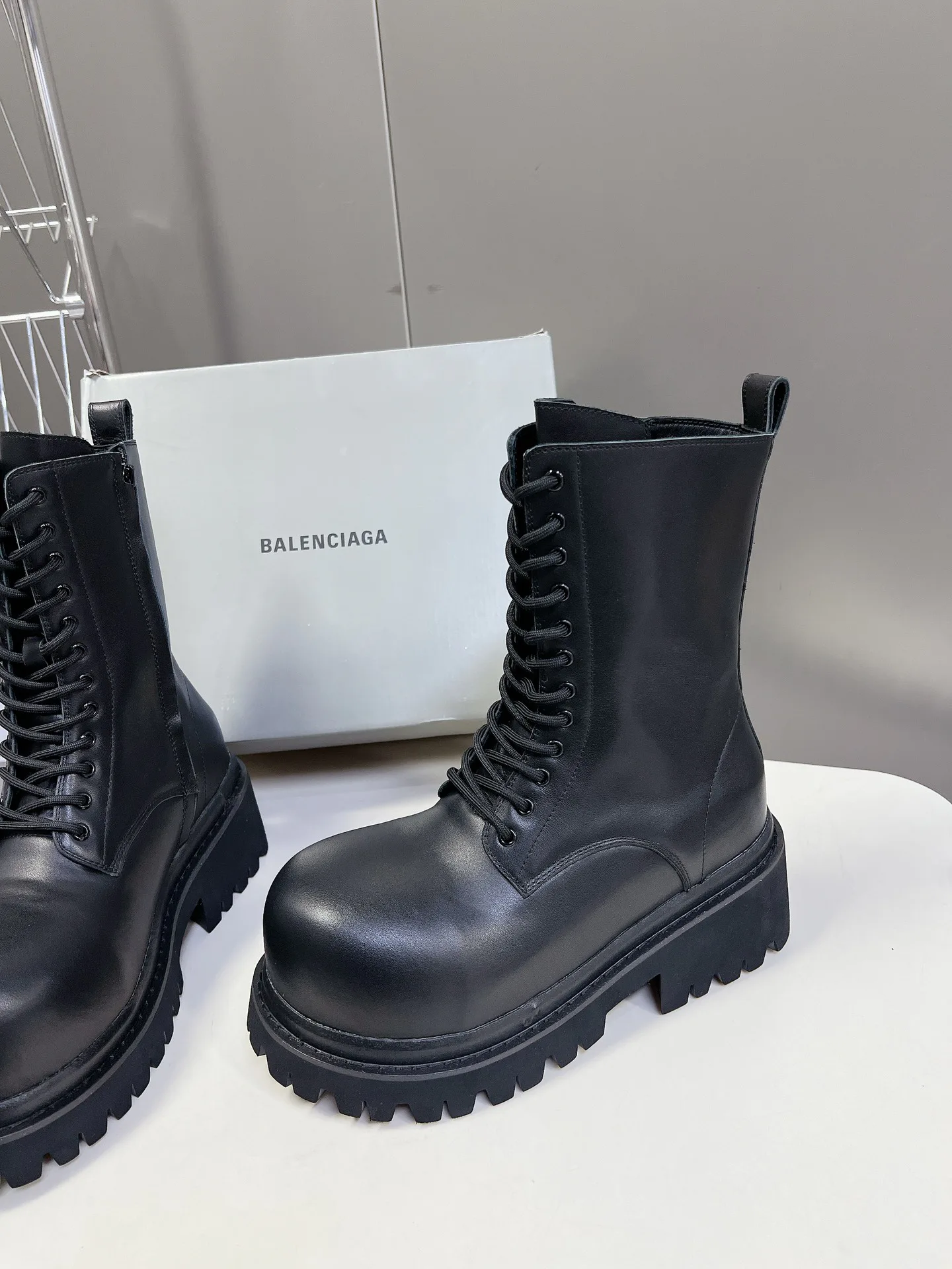 Women's Ankle Boots BALENCIAGA 17449297