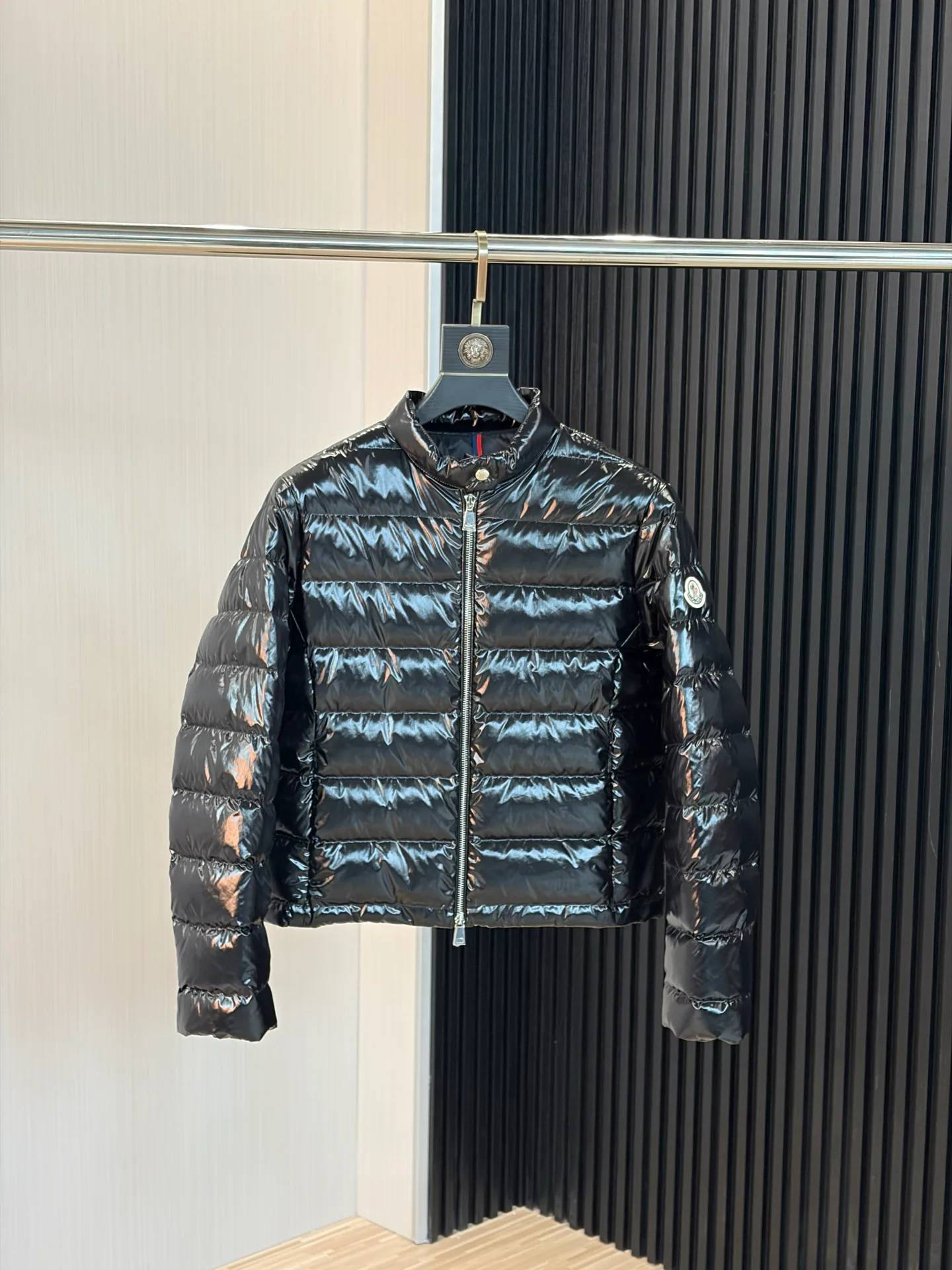 Men's Jackets And Down Jackets MONCLER 17908028