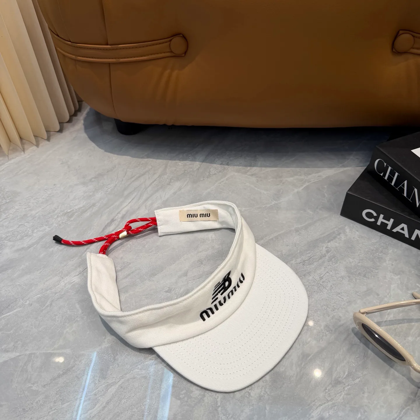 Hats MIU MIU 17411602