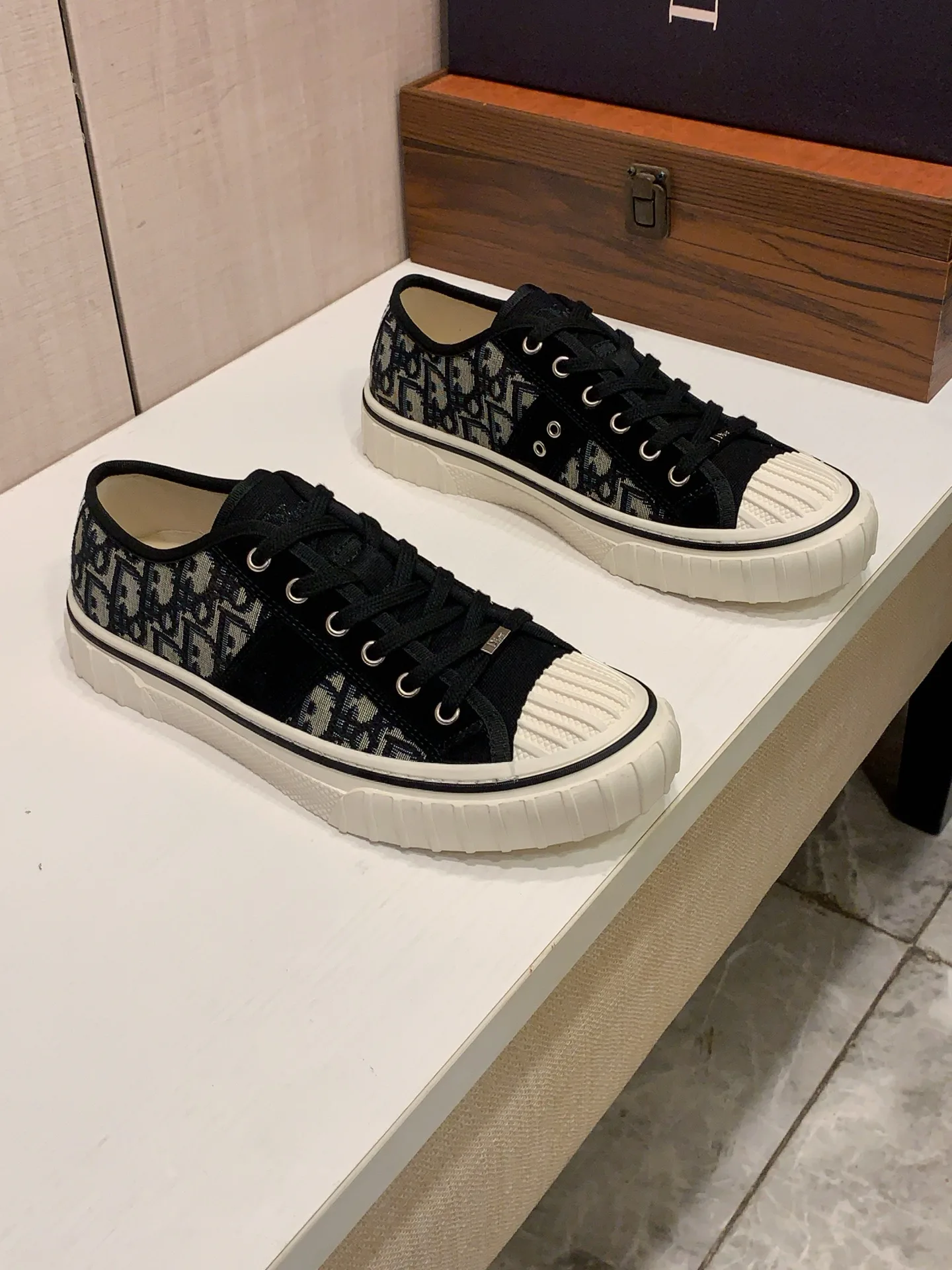 Men's Sneakers CHRISTIAN DIOR 18247723