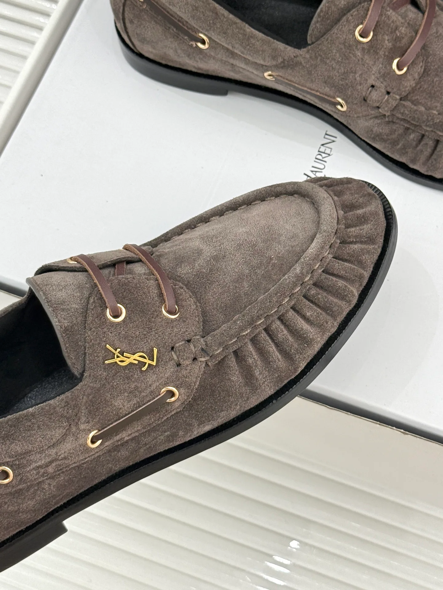 Women's Loafers And Moccasins SAINT LAURENT 18142753
