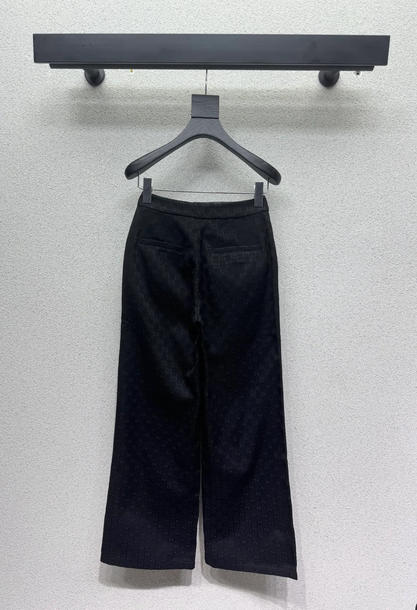 Women's Trousers GUCCI 18228558