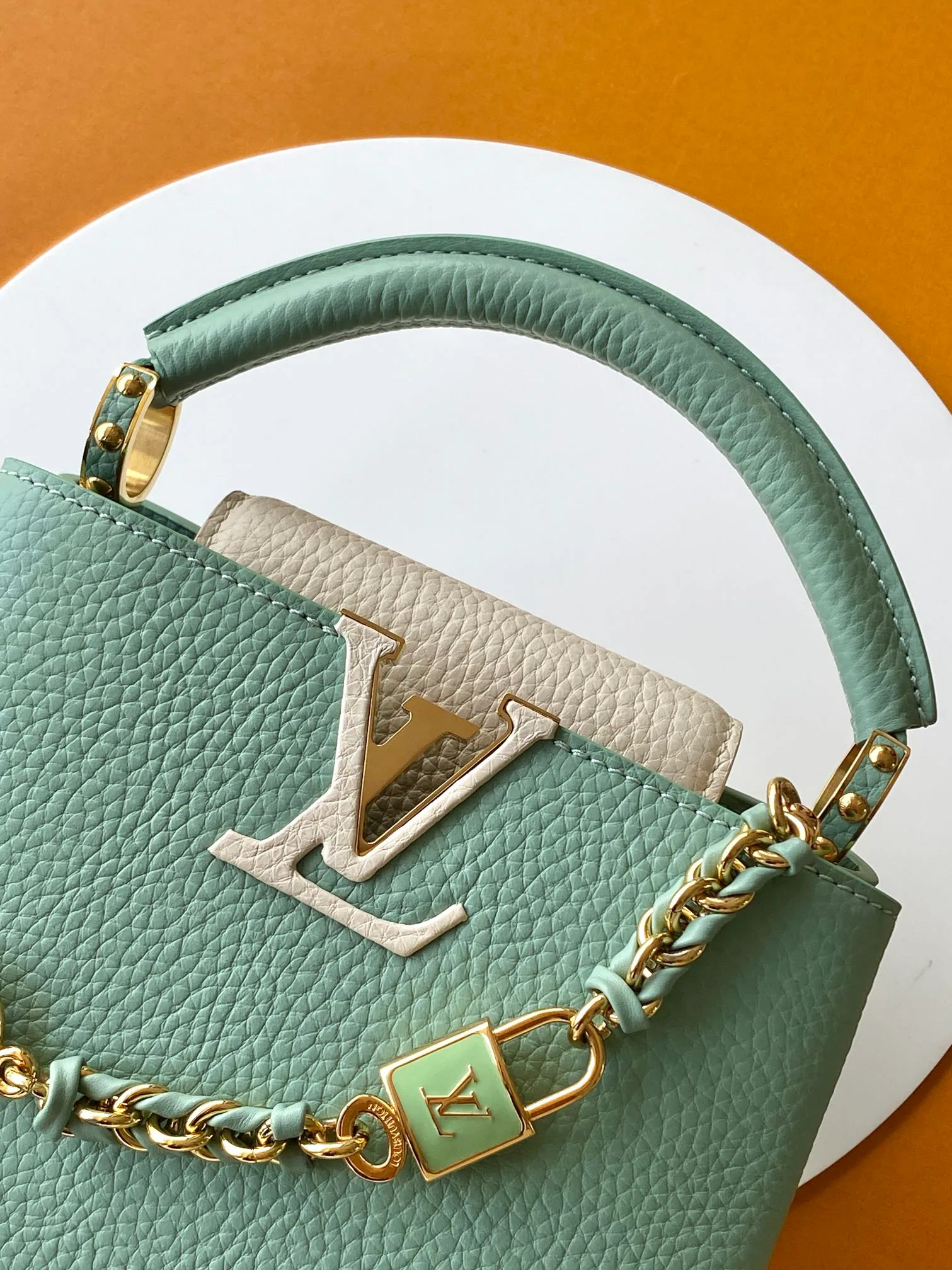 Women's Classic Handbags LOUIS VUITTON 18520986
