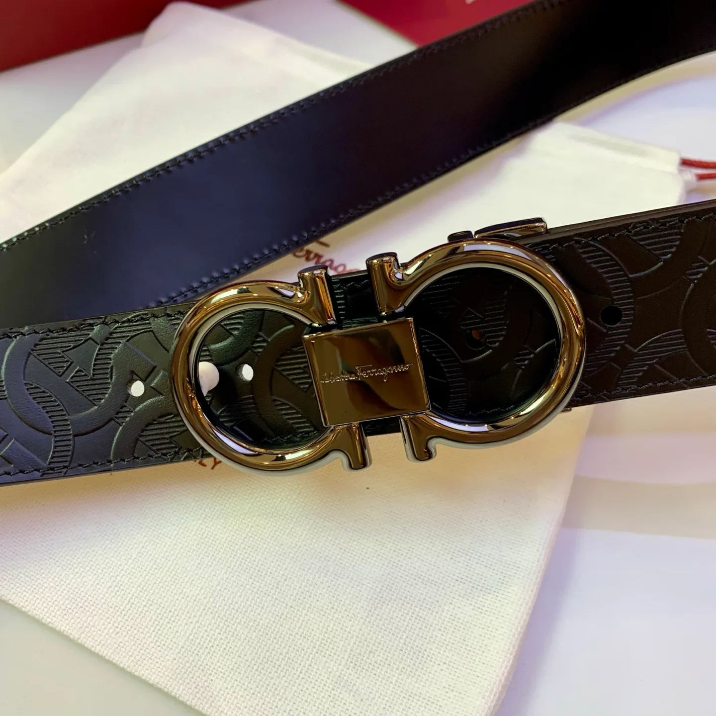 Belts SALVATORE FERRAGAMO 18040271