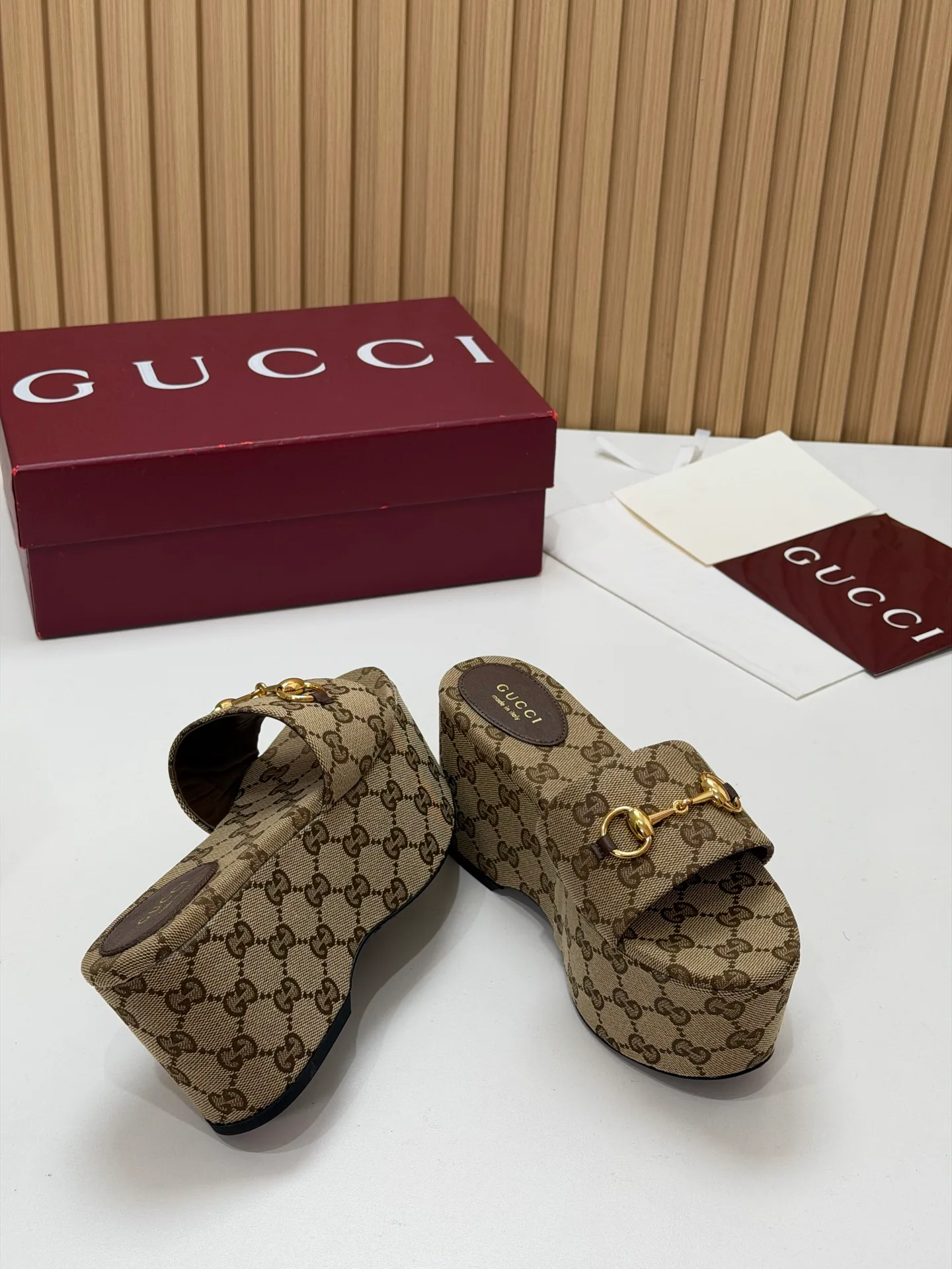 Women's Open-Toe Sandals GUCCI 17631673