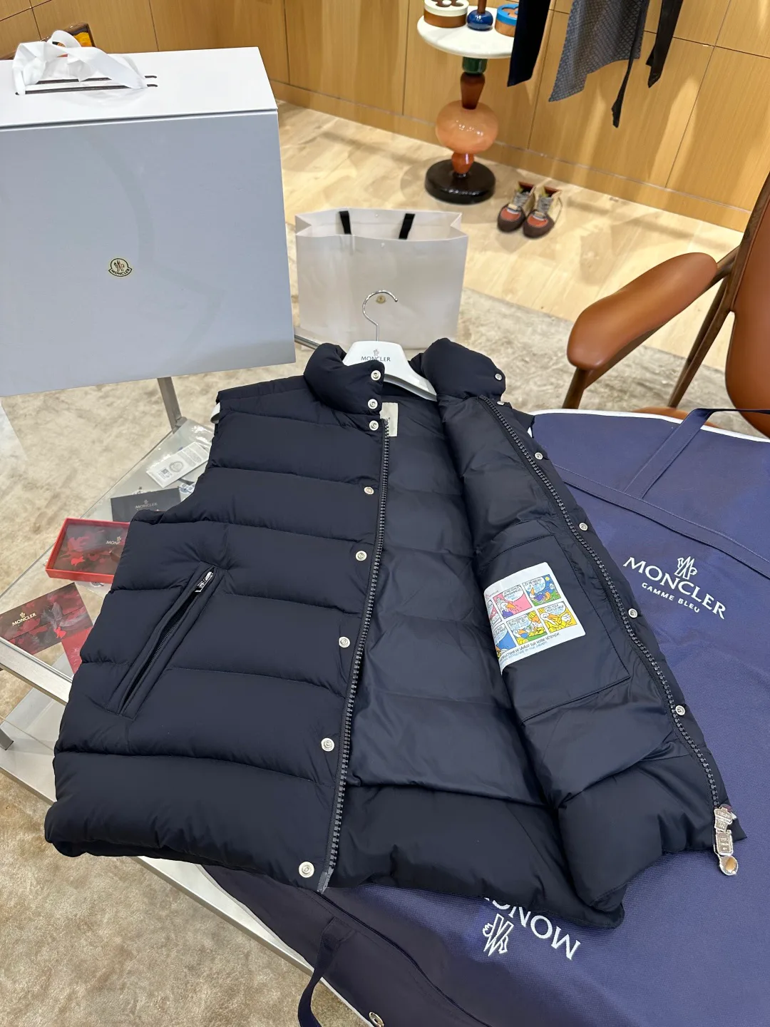 Men's Vests MONCLER 18260928