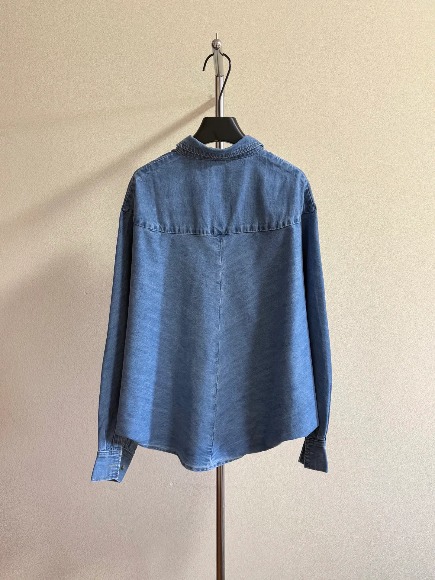 Women's Shirts LOEWE 17705646