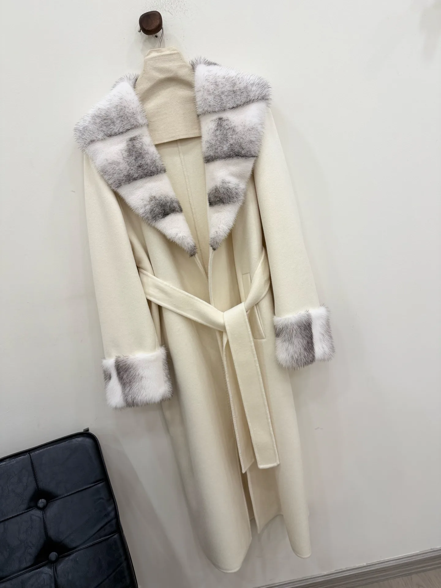 Women's Coats LORO PIANA 18326256