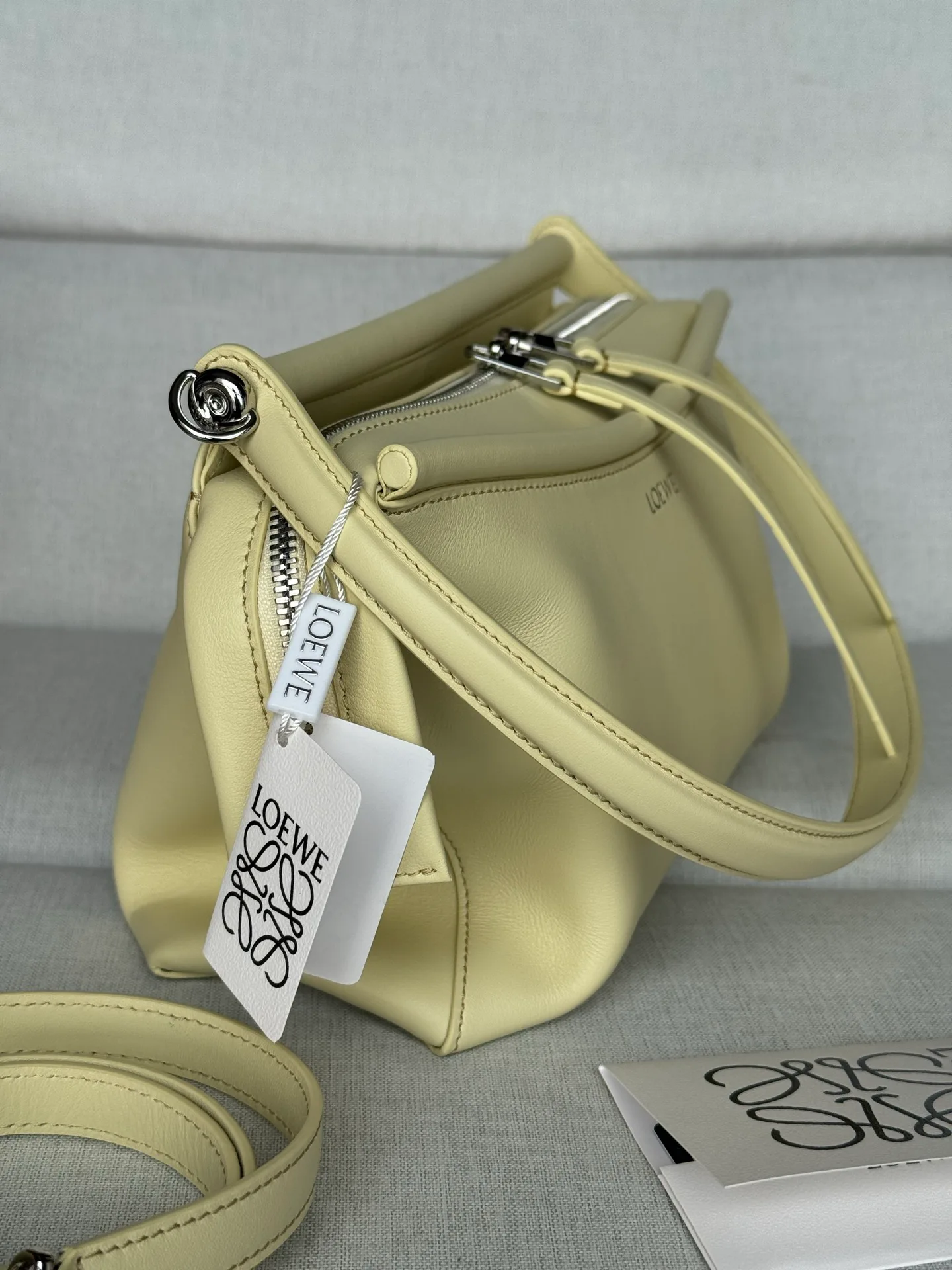 Классические Сумки Женские Loewe 18684087