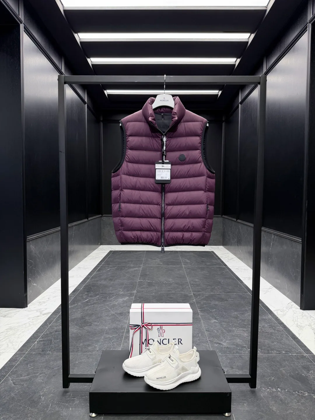 Men's Vests MONCLER 17905779
