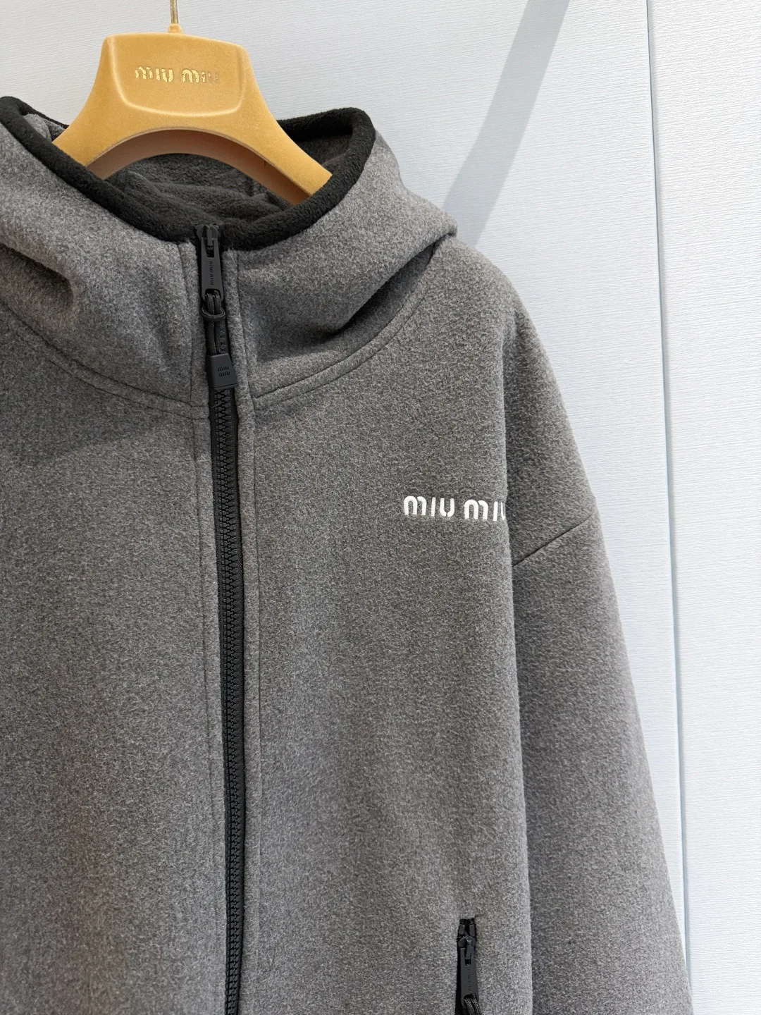 Women's Jackets And Down Jackets MIU MIU 17830338