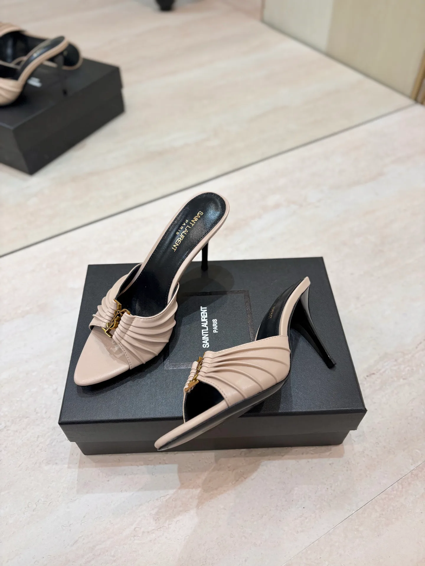 Women's Mules And Clogs SAINT LAURENT 17476059