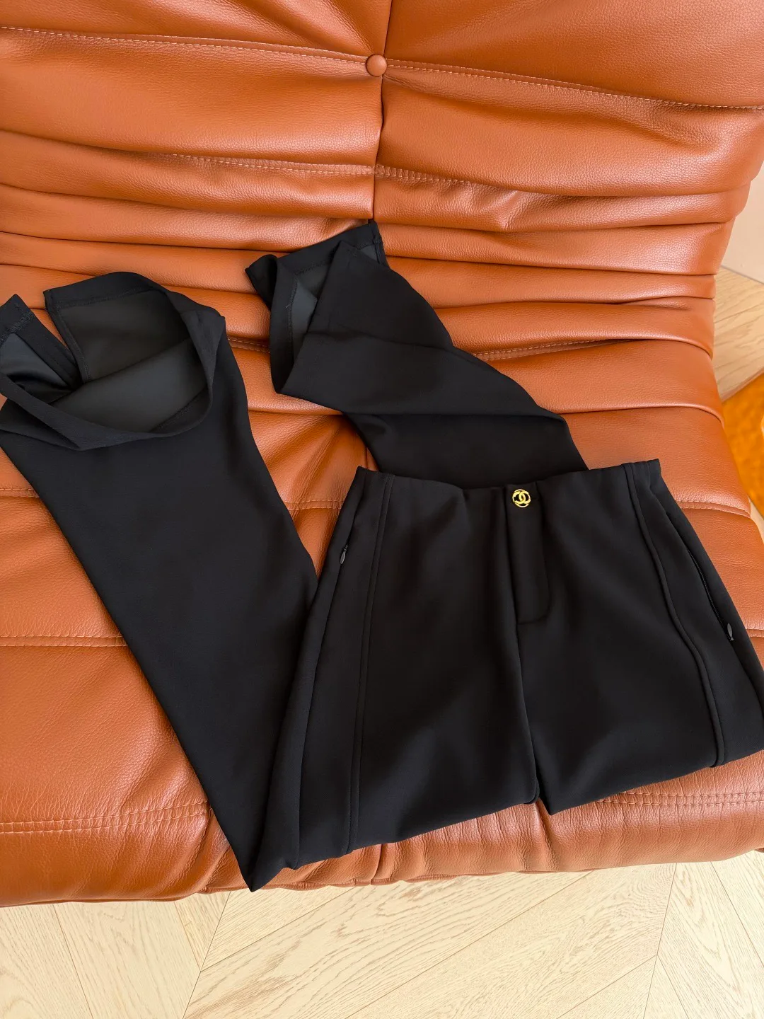 Women's Trousers CHANEL 19567126