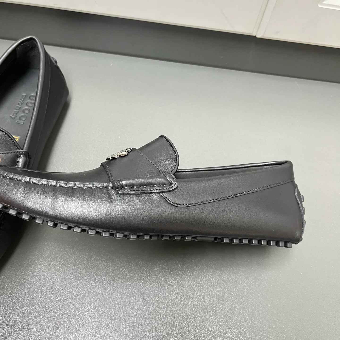 Men's Loafers And Dress Shoes GUCCI 17937824