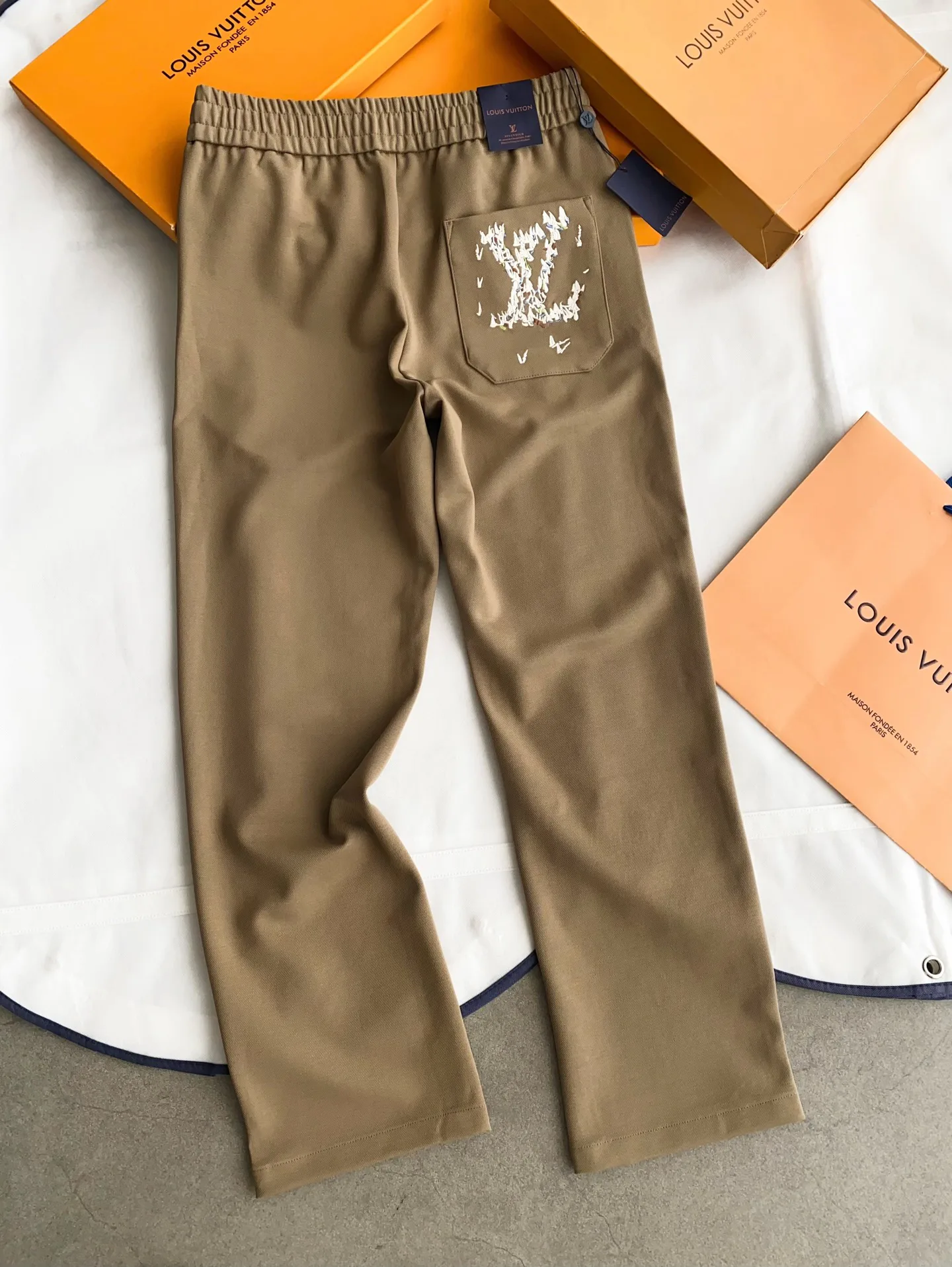 Men's Trousers LOUIS VUITTON 18161918