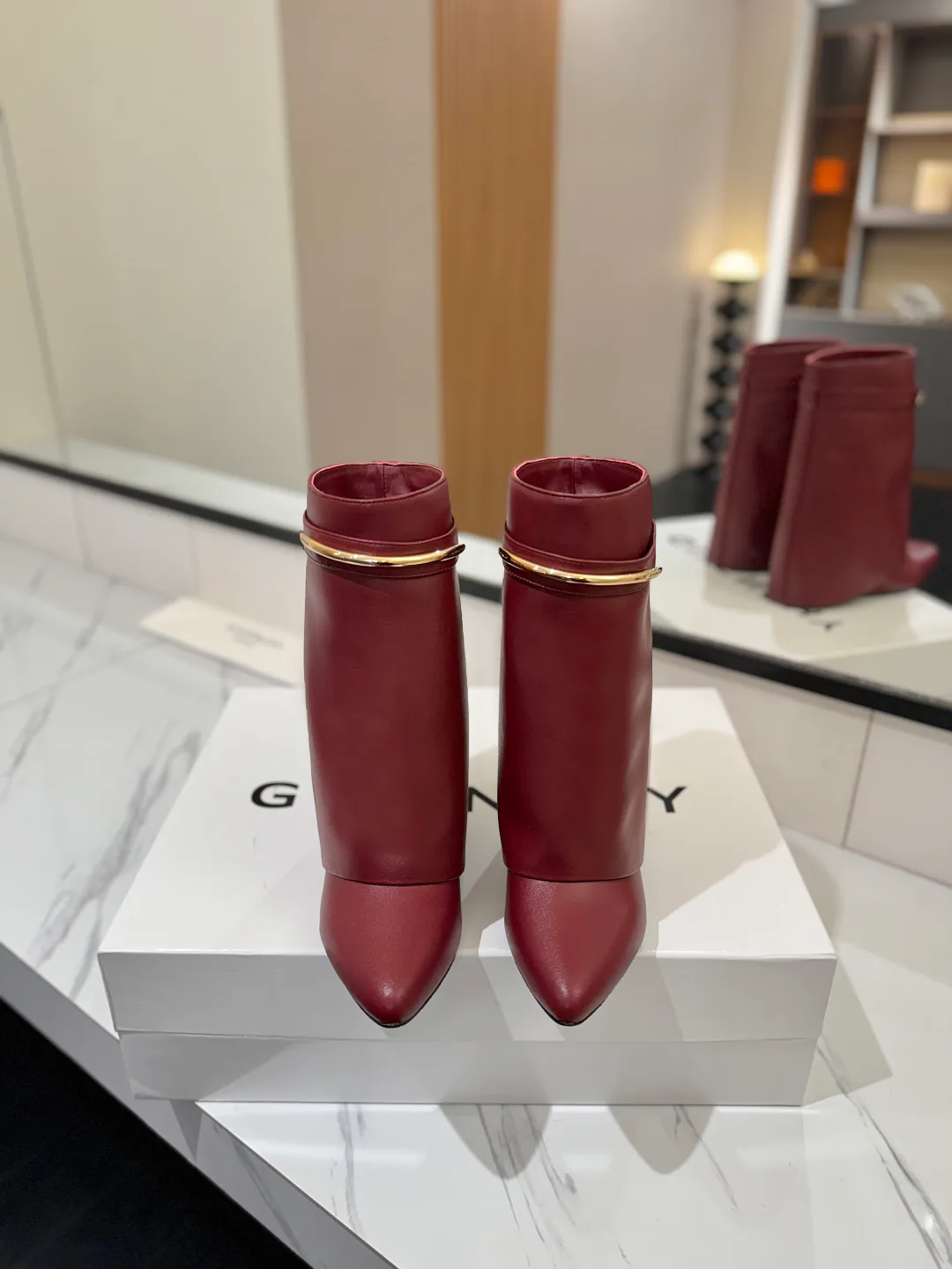 Women's Booties GIVENCHY 18134729
