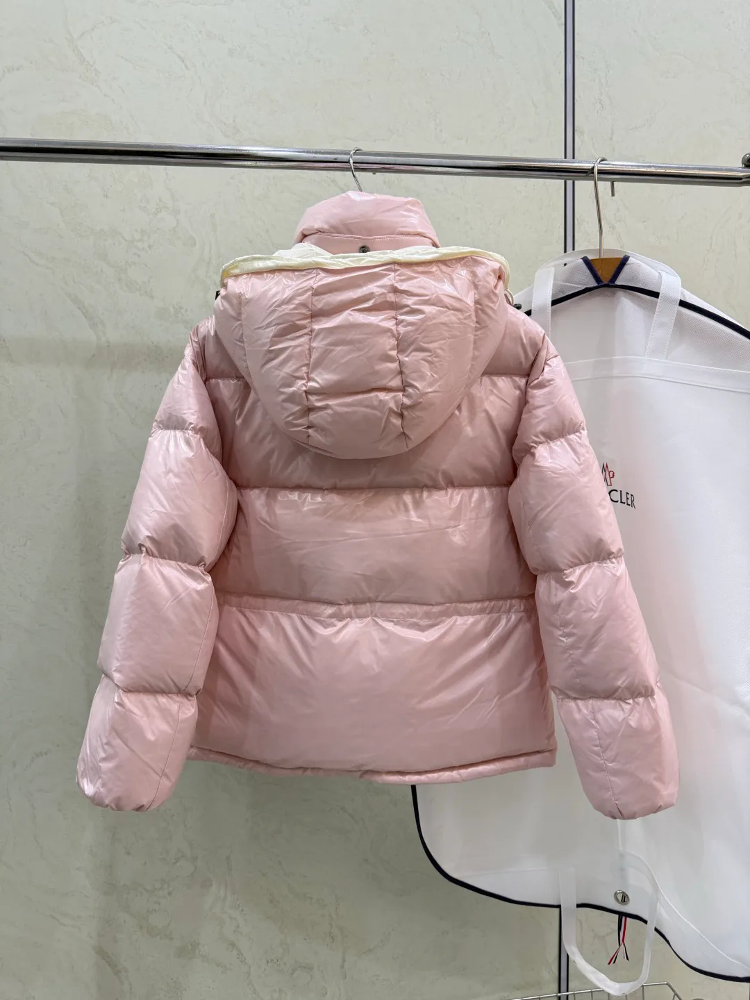 Куртки И Пуховики Мужские Moncler 18683792