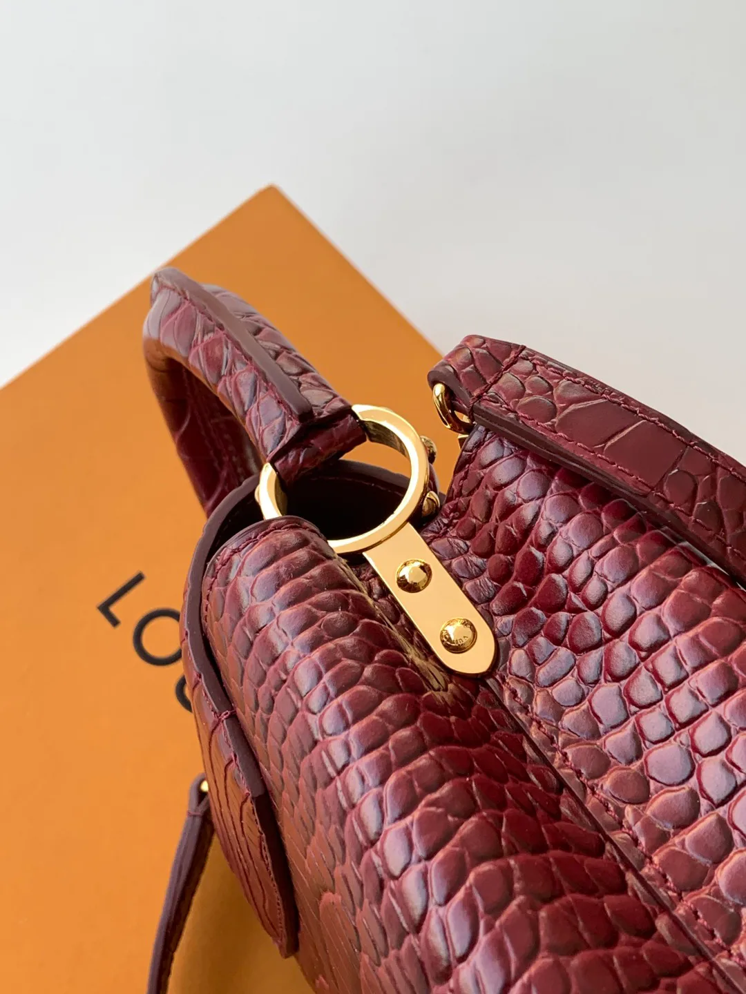 Women's Classic Handbags LOUIS VUITTON 18520916